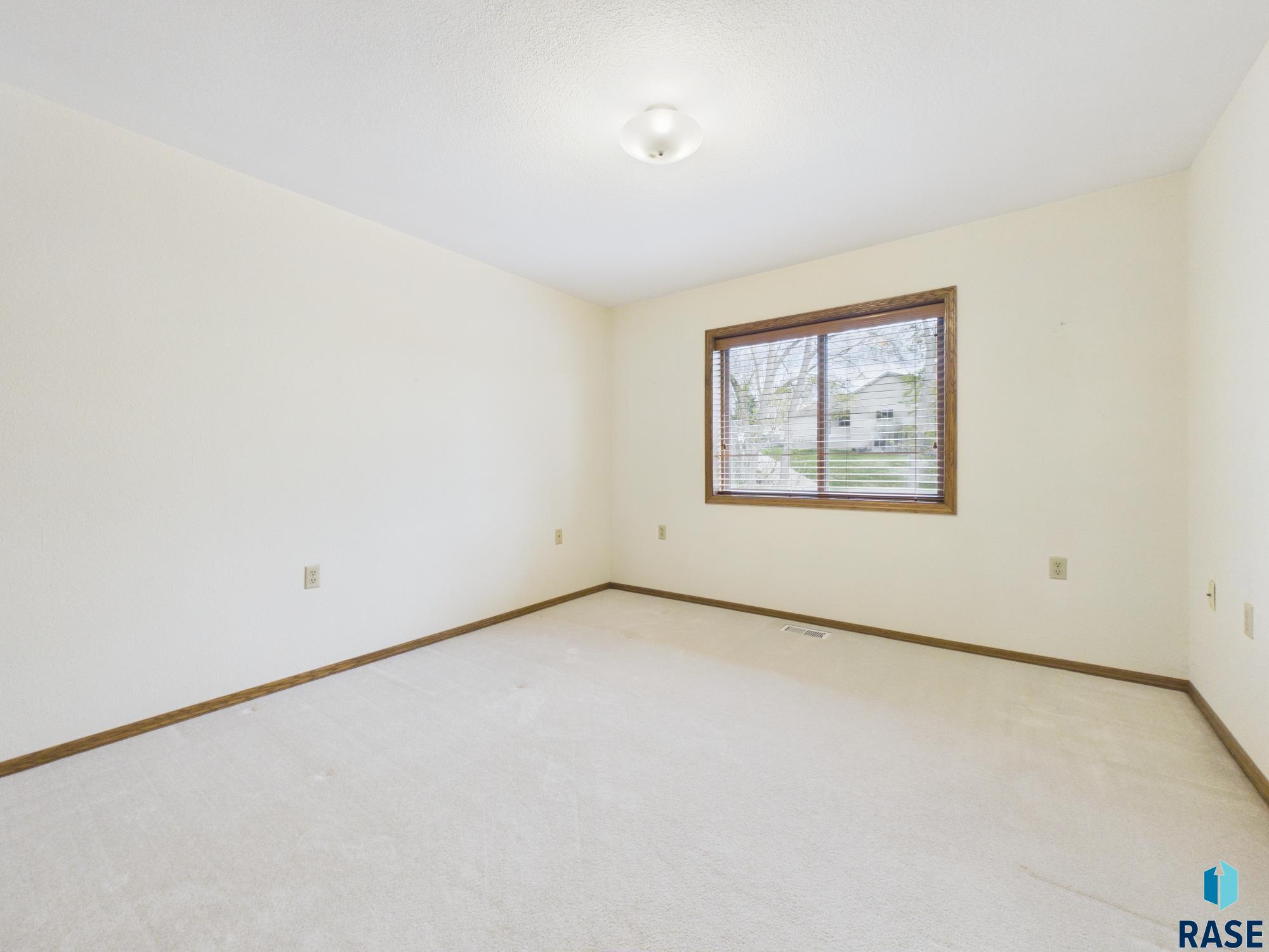 1600 S Southeastern Ave Unit: 306