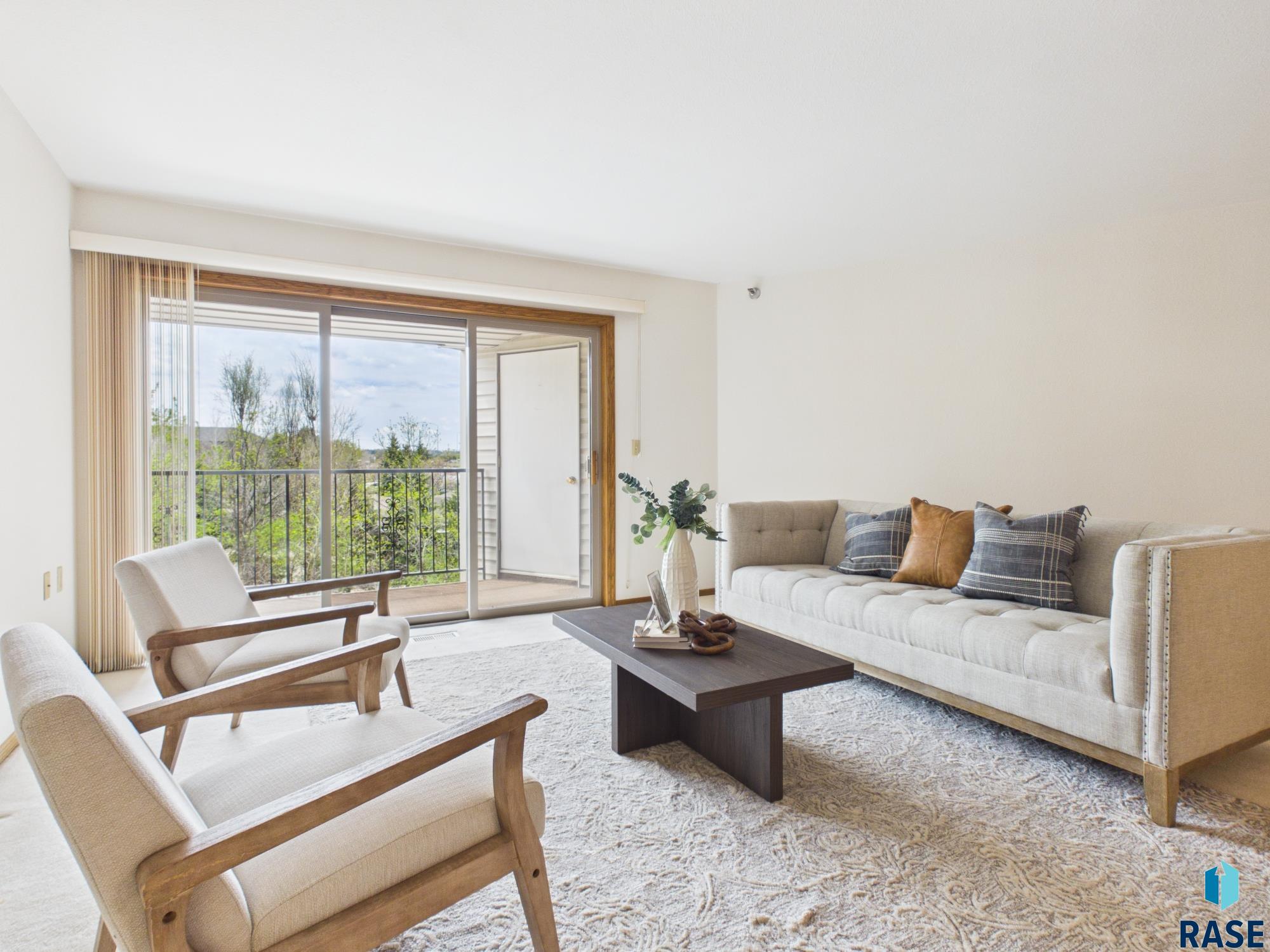1600 S Southeastern Ave Unit: 306