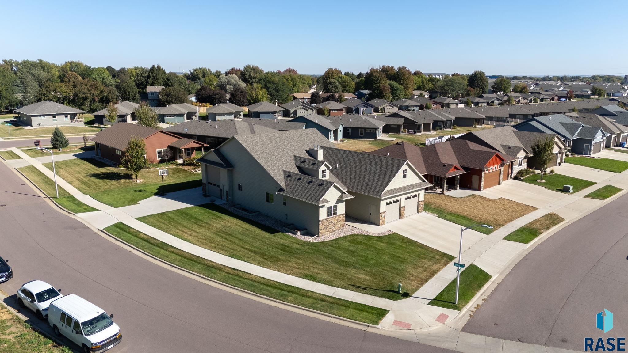 4900 E Cattail Dr