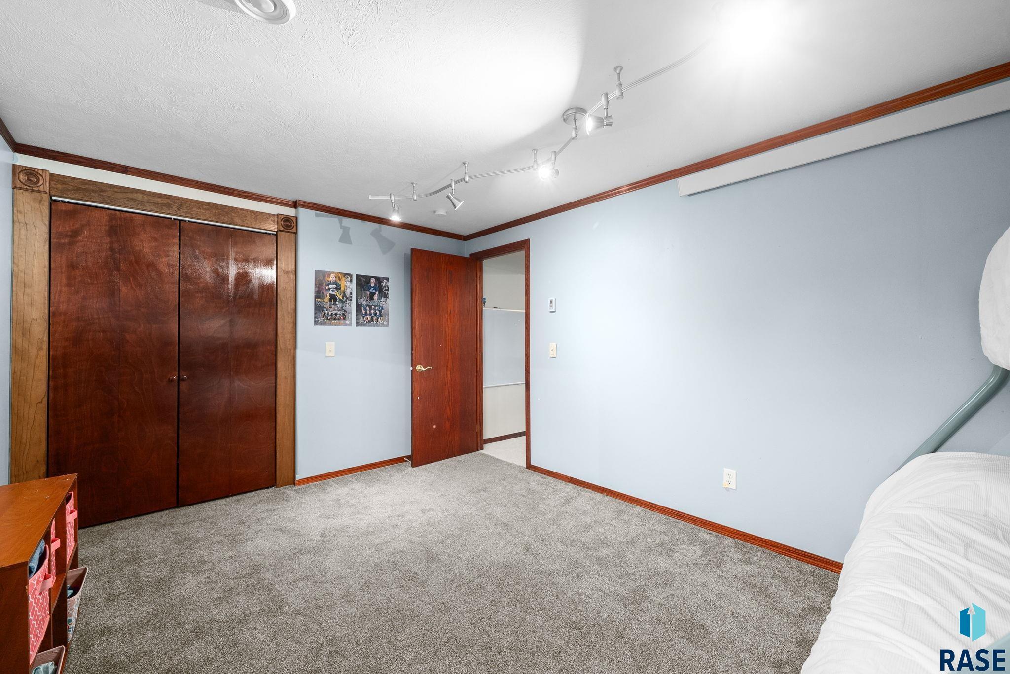4312 N Montana Ave