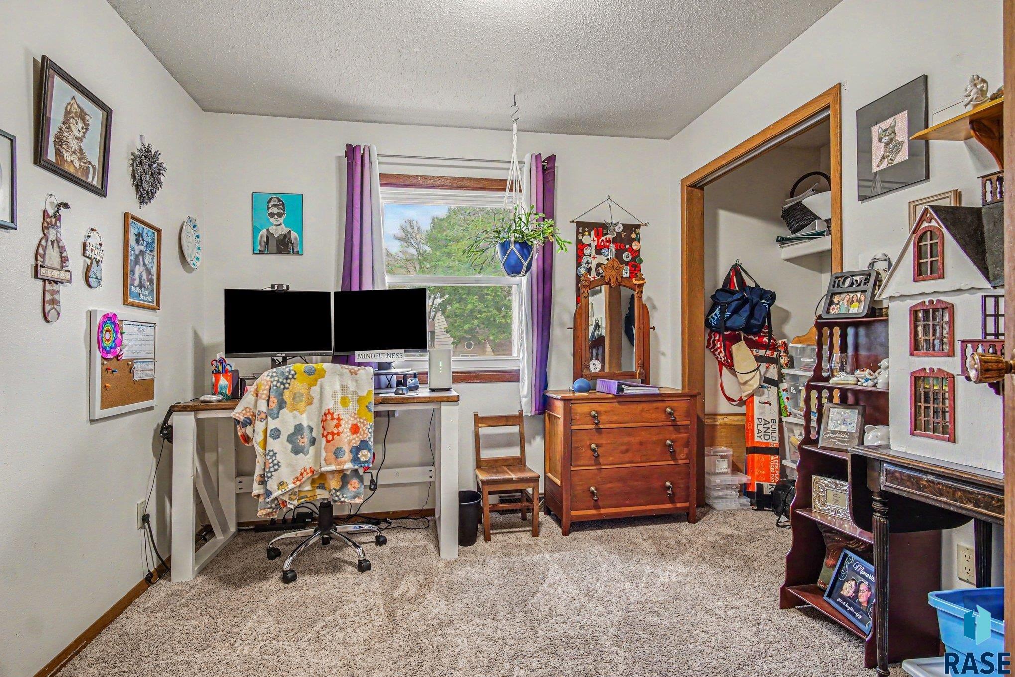 4409 E Lexington Cir