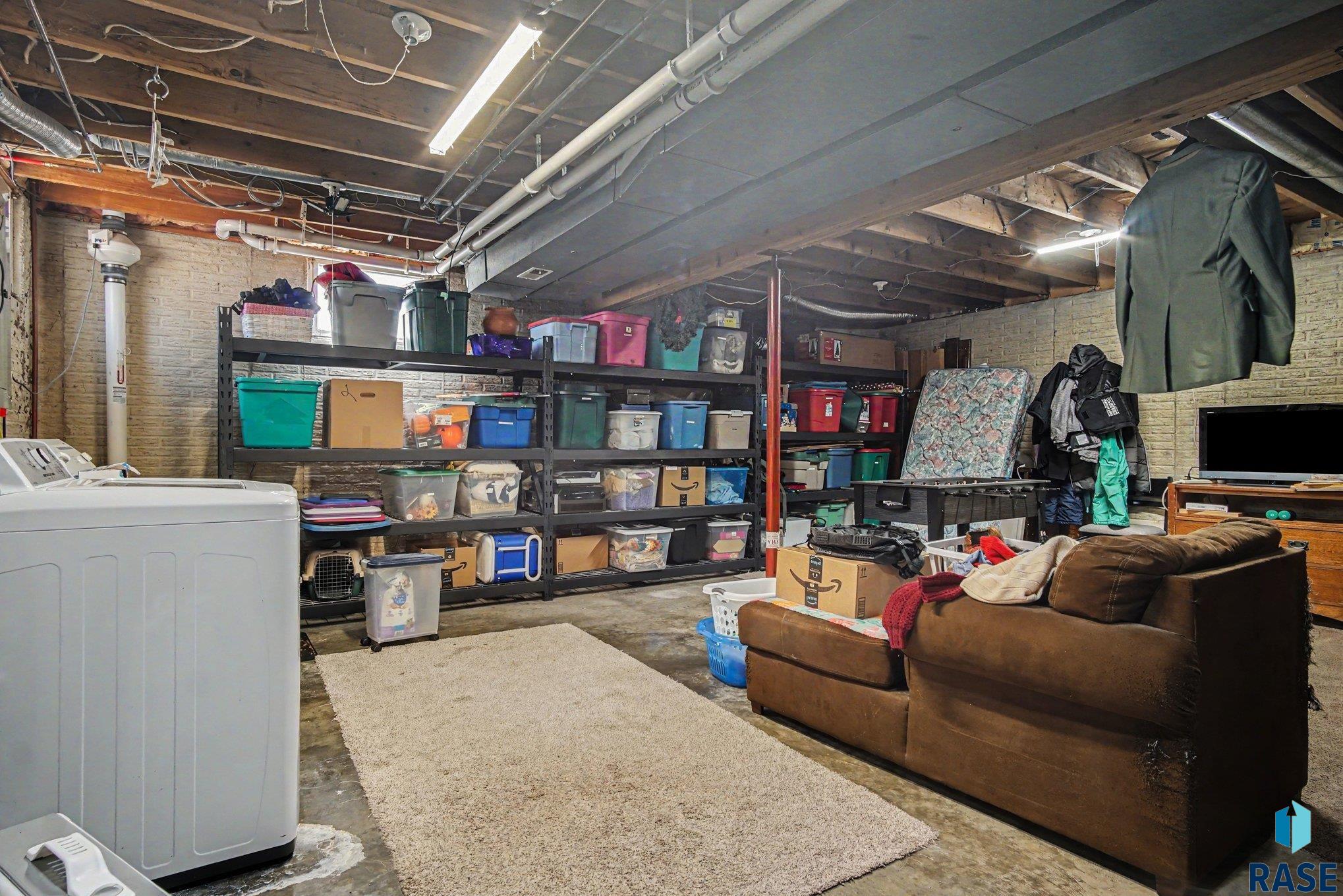 4409 E Lexington Cir
