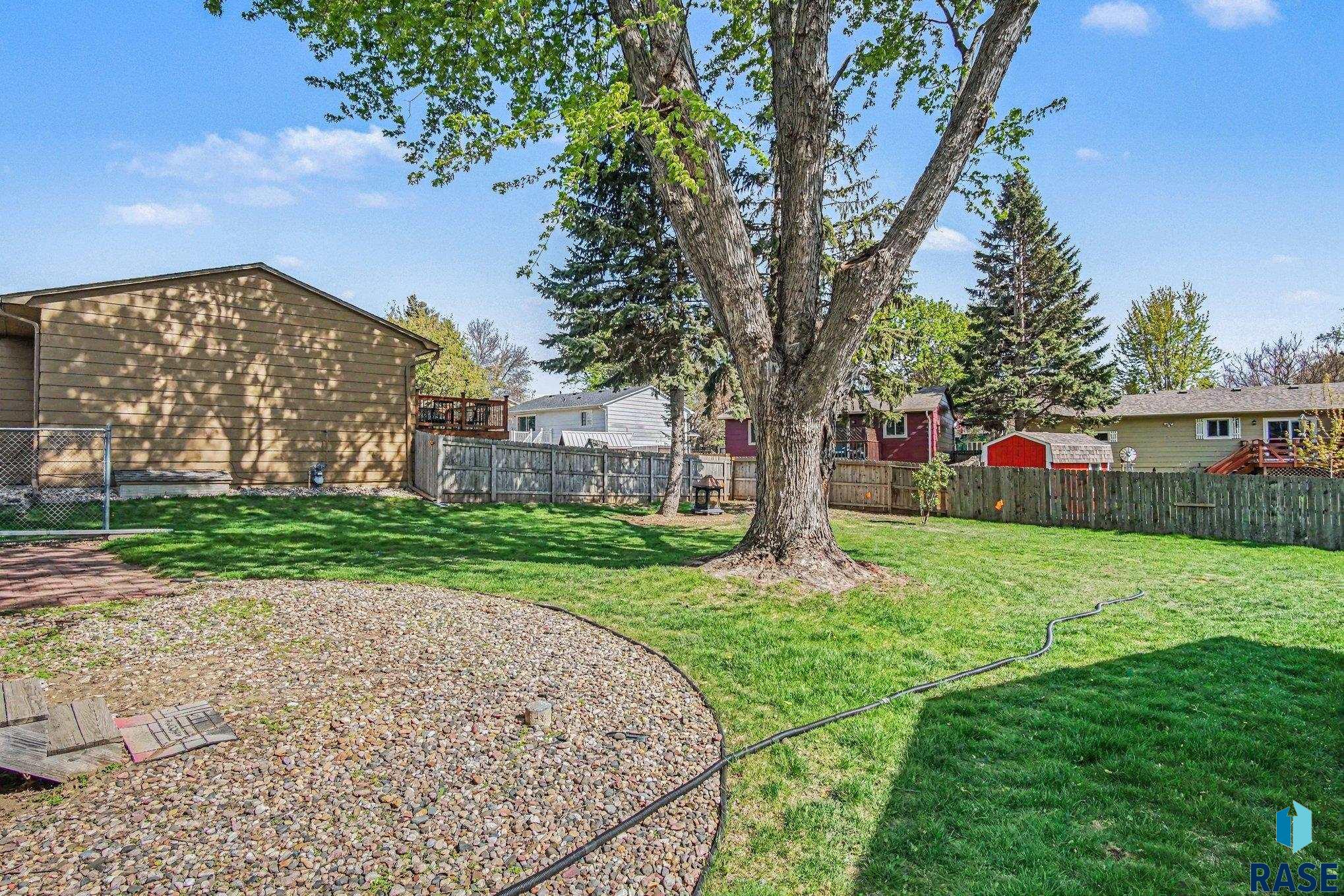 4409 E Lexington Cir