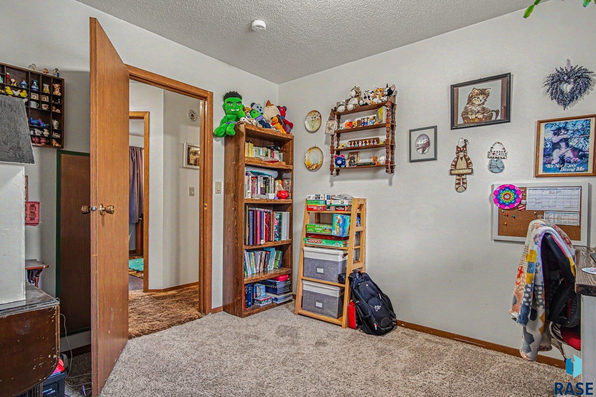 4409 E Lexington Cir