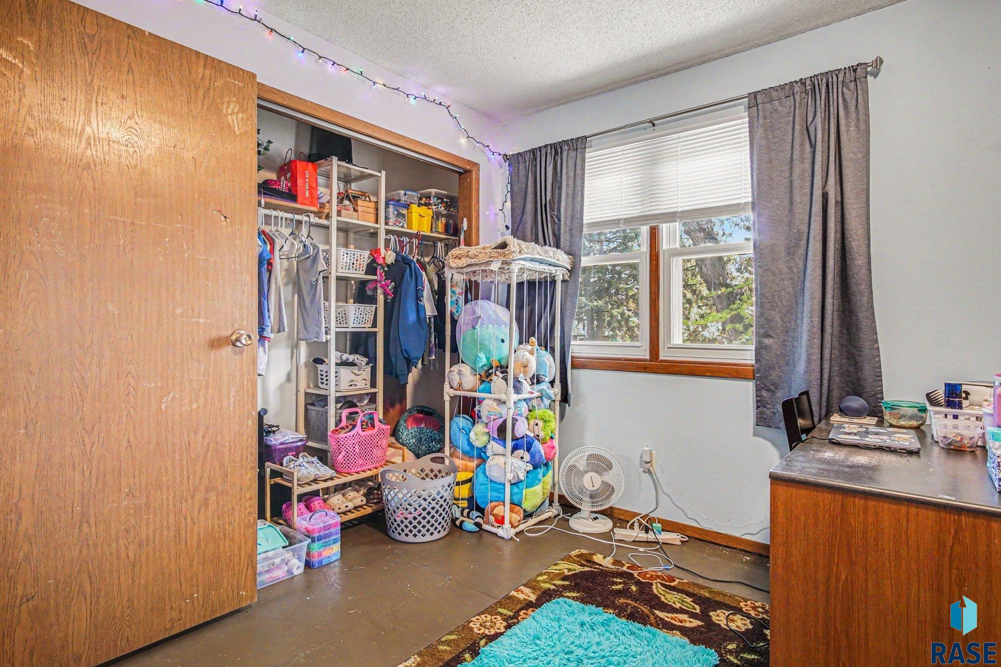 4409 E Lexington Cir