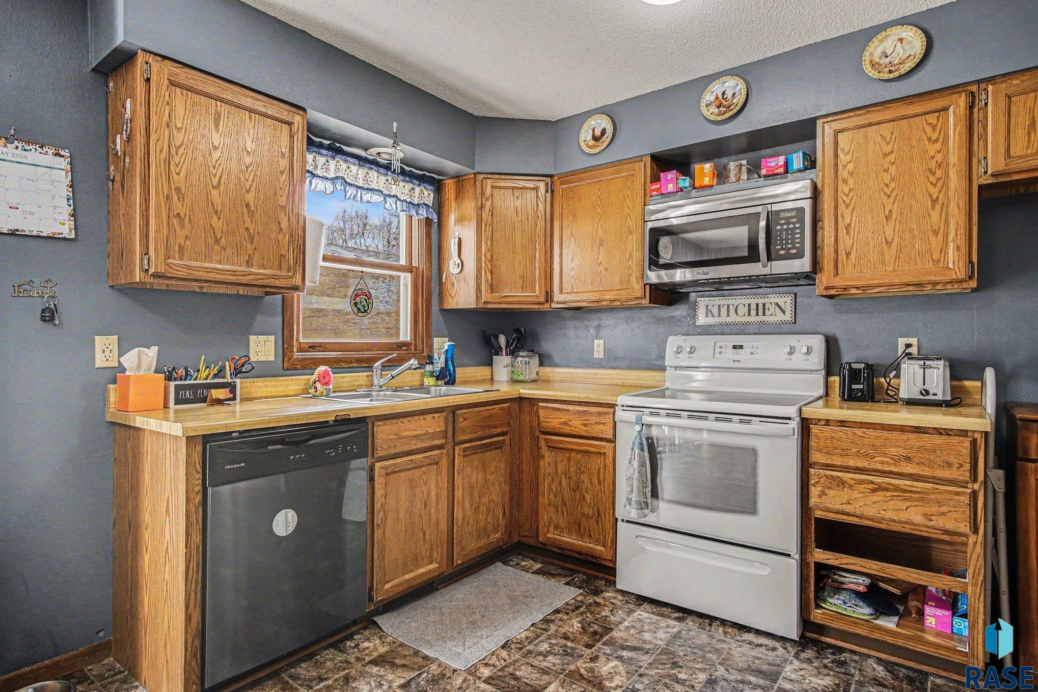 4409 E Lexington Cir