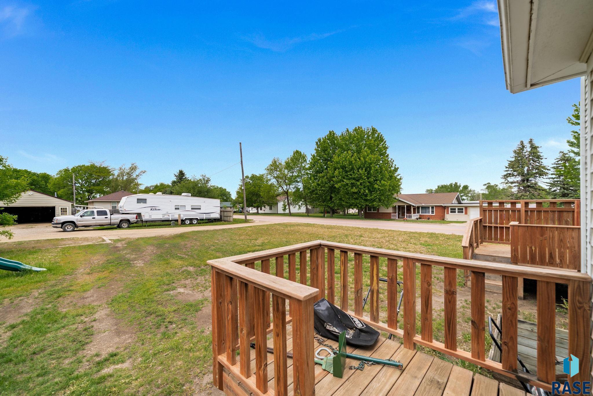 389 Walnut Ave
