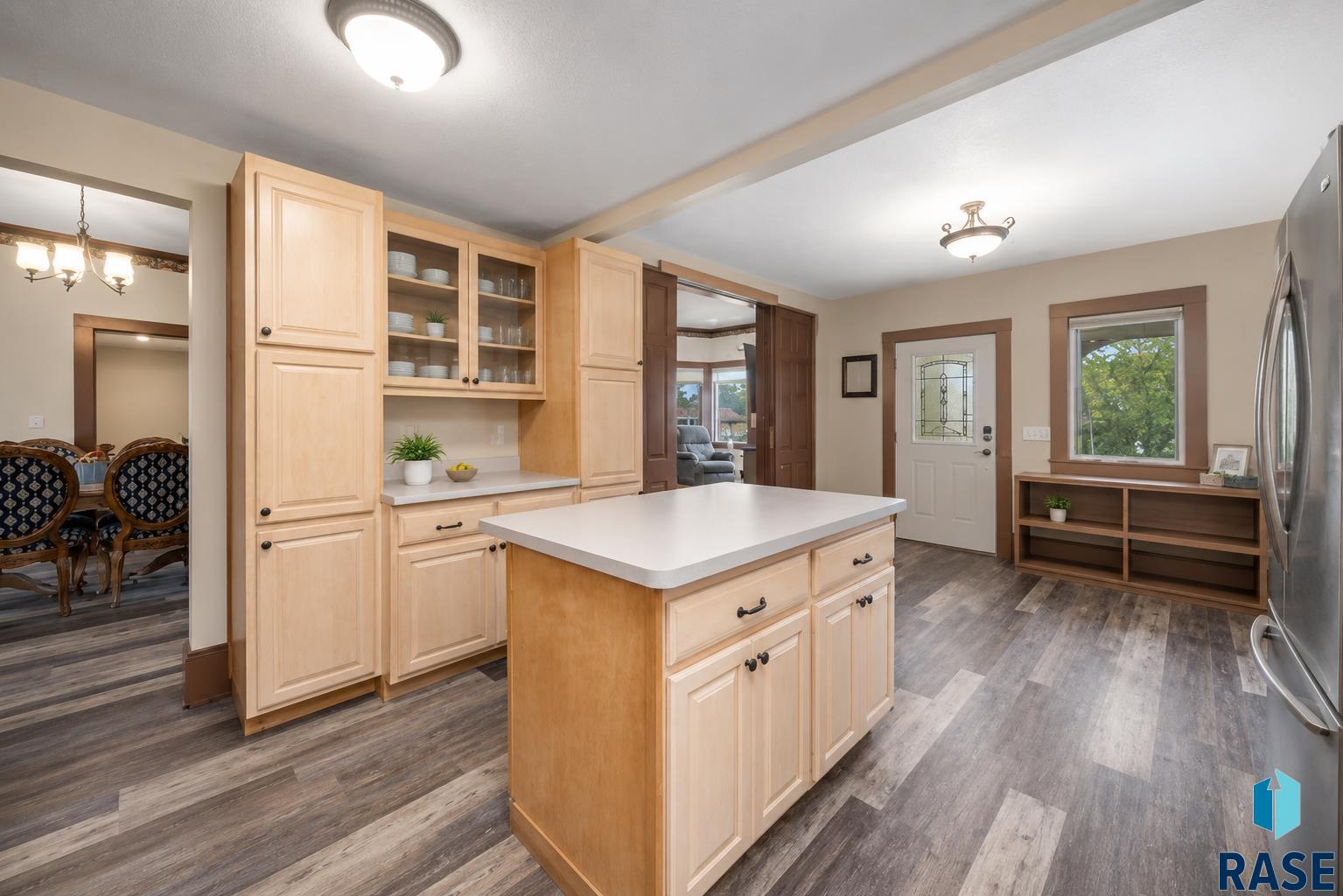389 Walnut Ave