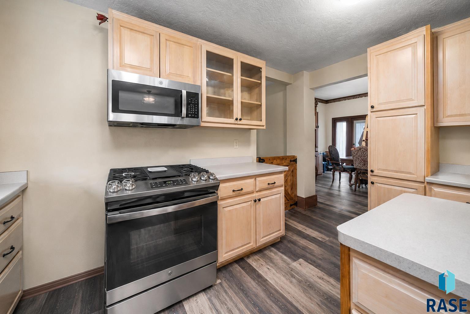 389 Walnut Ave