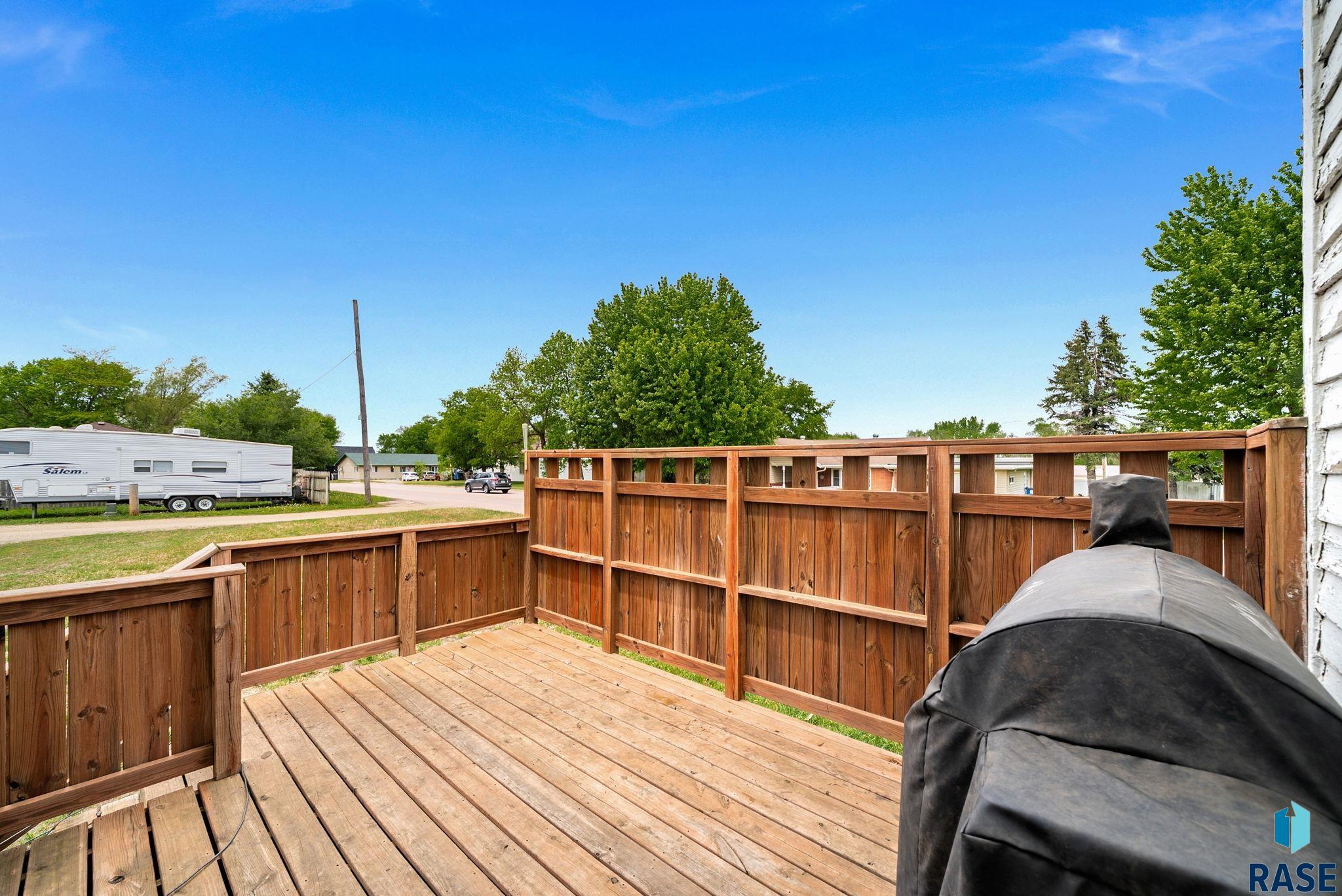 389 Walnut Ave