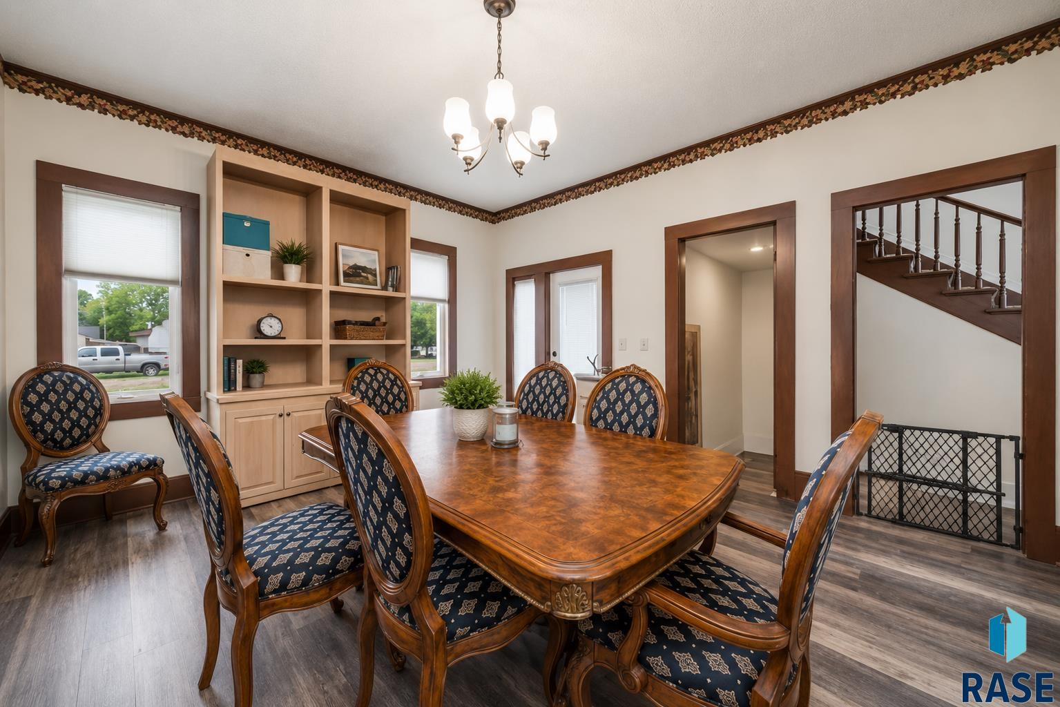 389 Walnut Ave