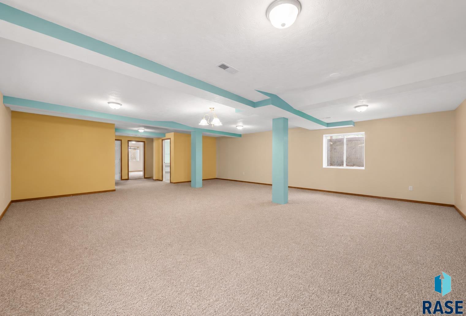 2500 N Lyme Grass Ave