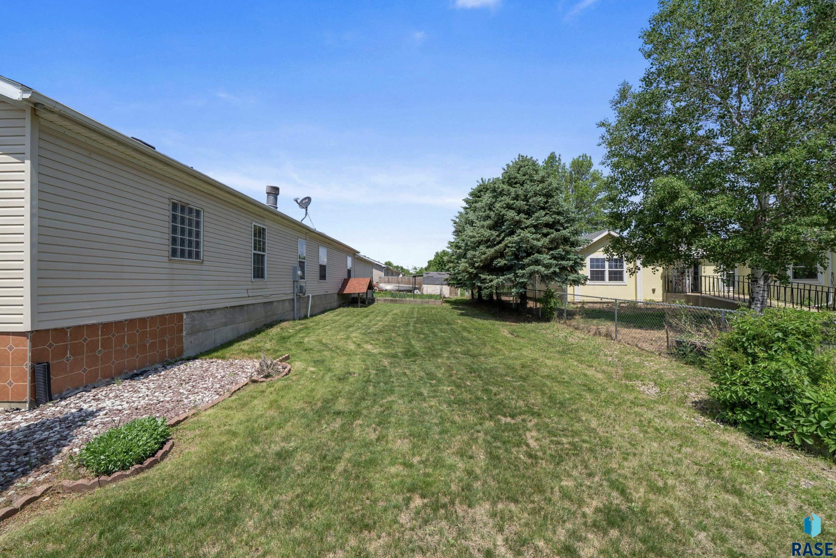 2500 N Lyme Grass Ave