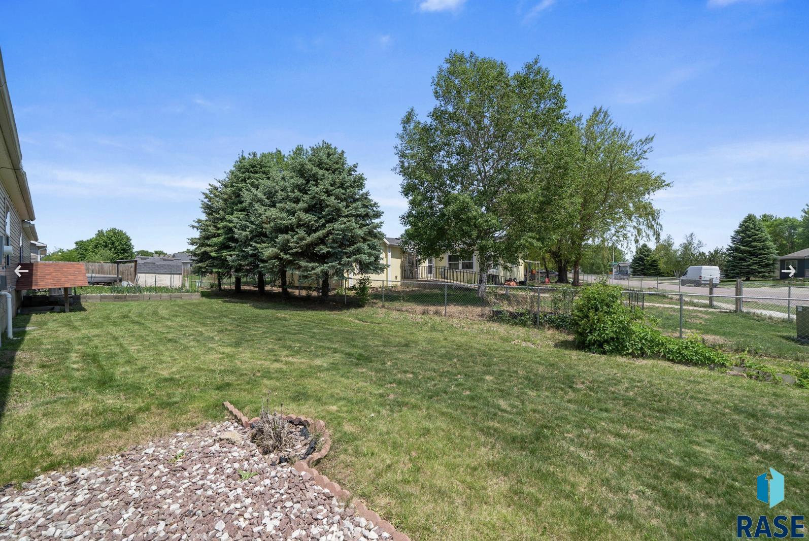 2500 N Lyme Grass Ave