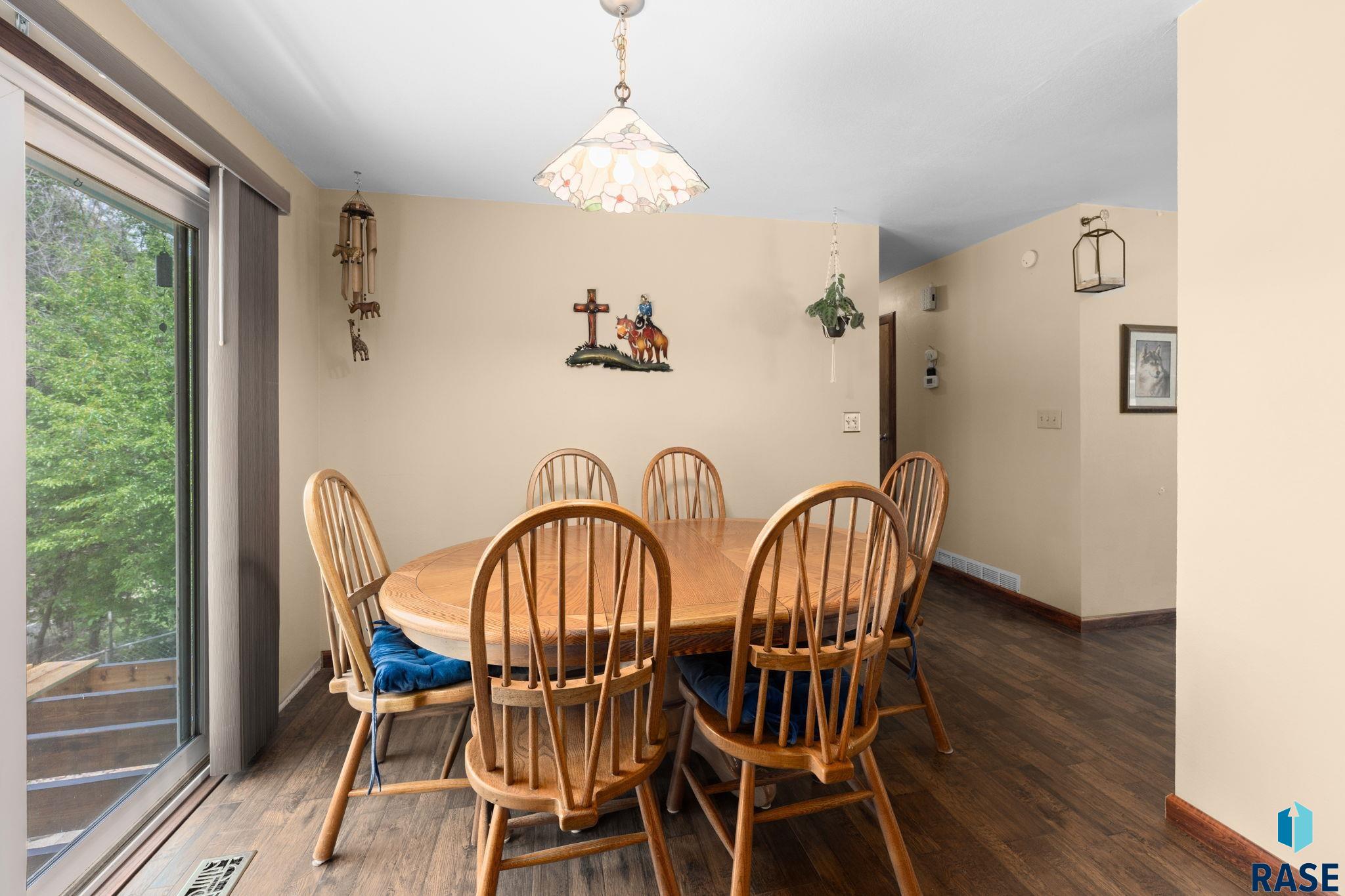 2104 E Tricia Ln