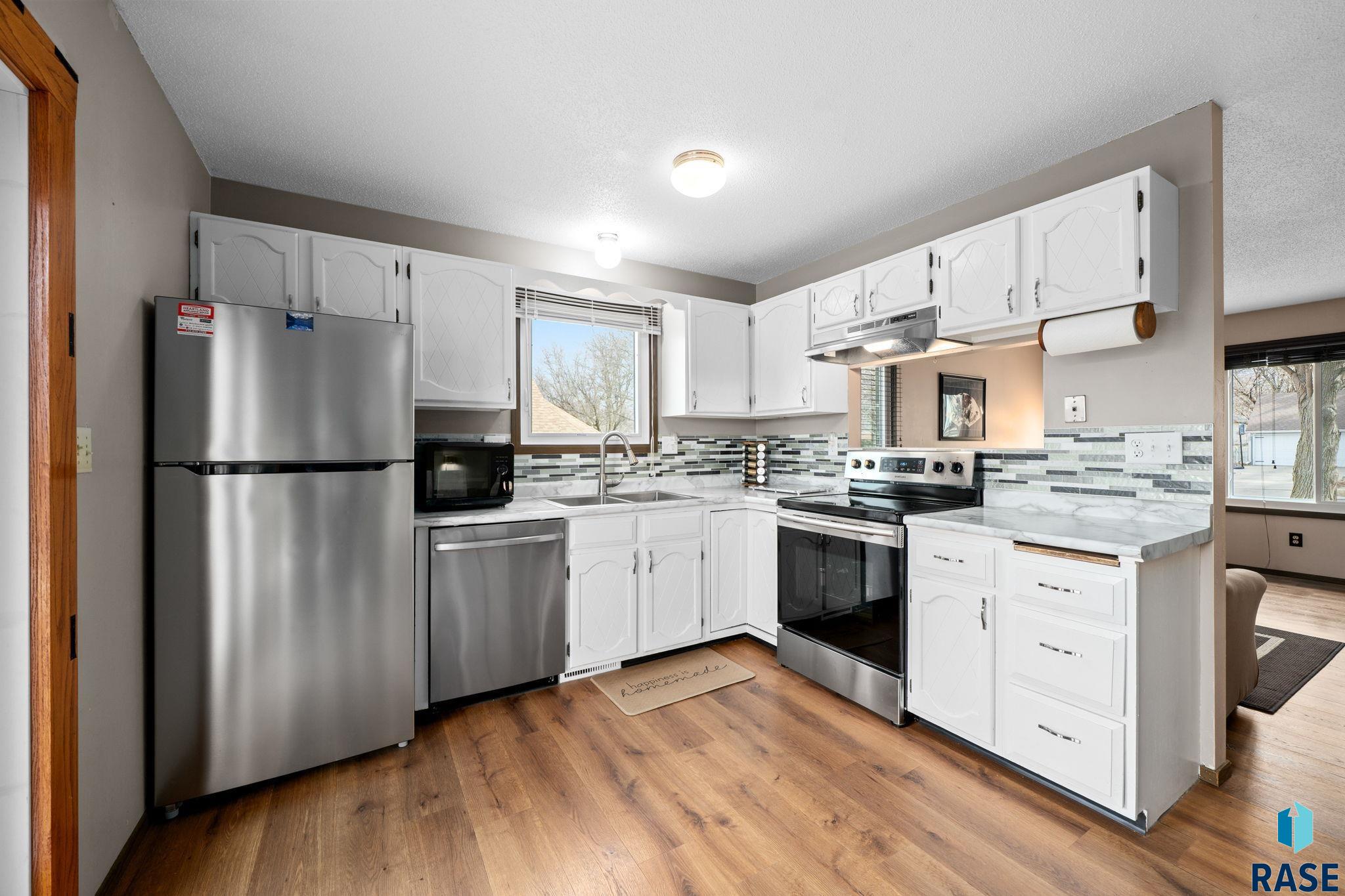 2427 S Center Ave