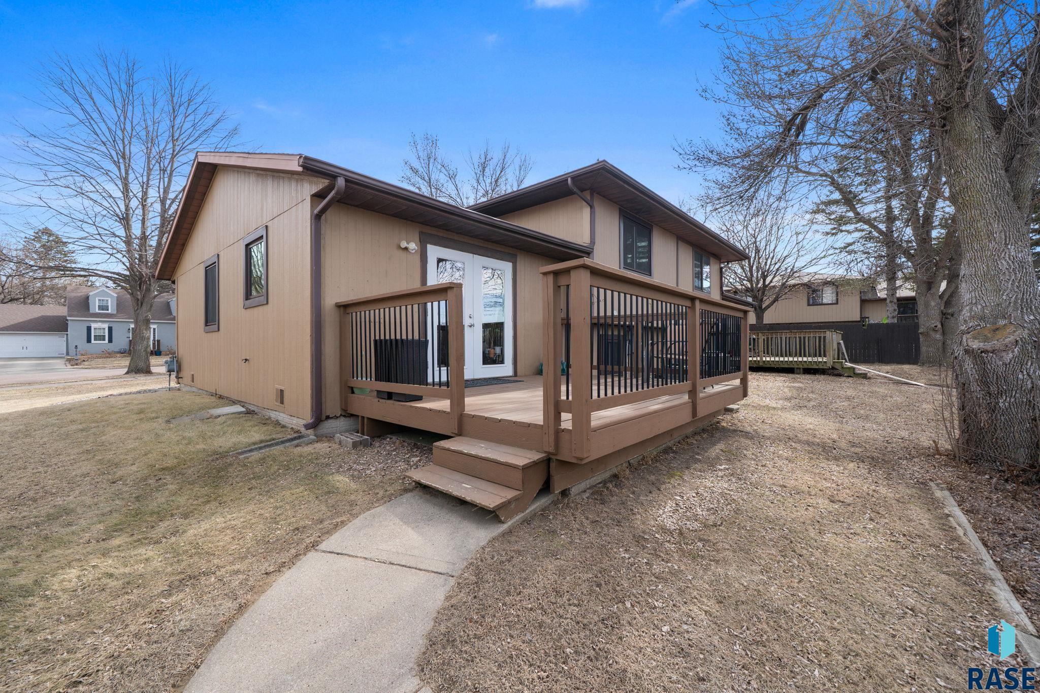 2427 S Center Ave