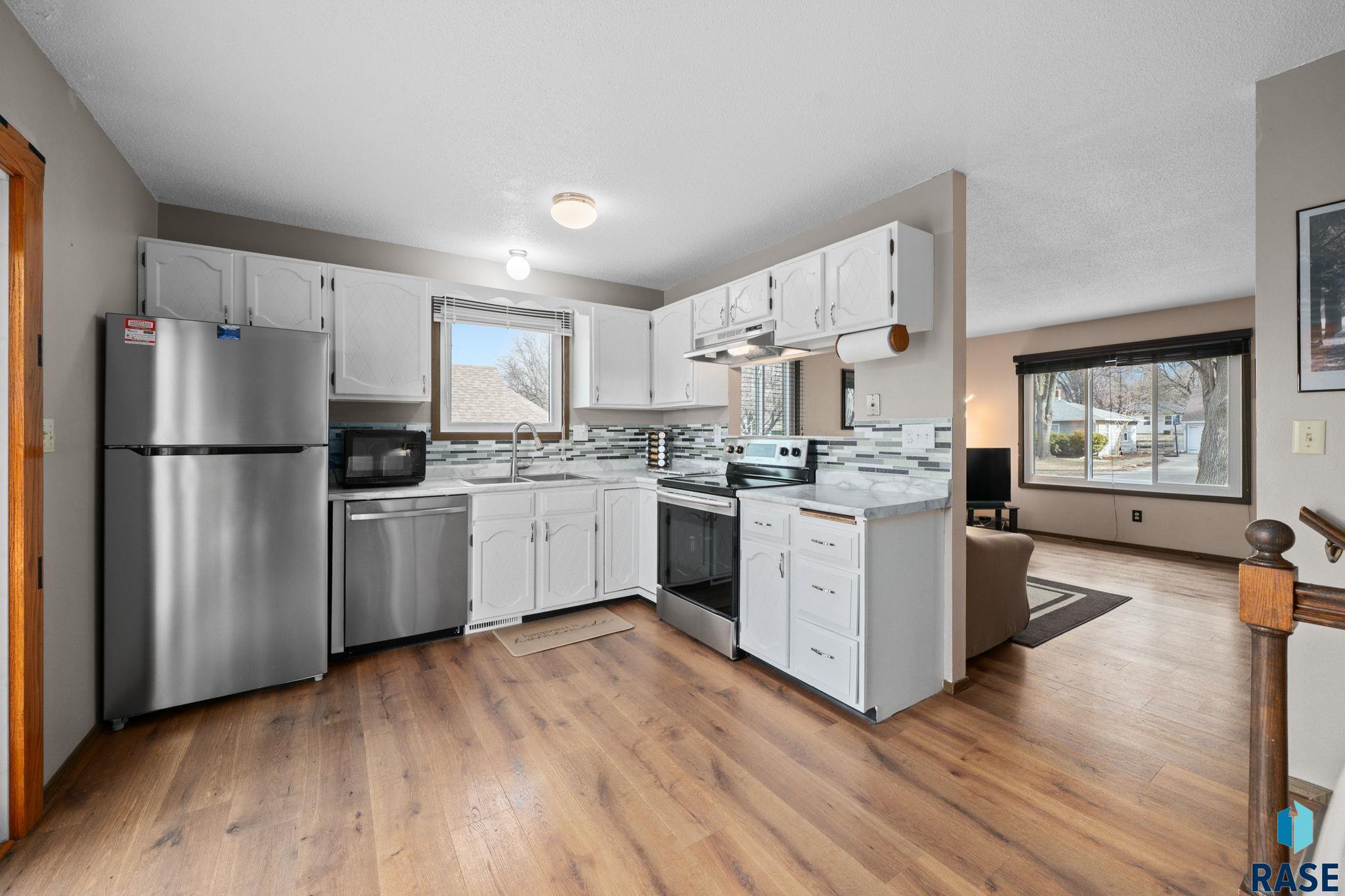 2427 S Center Ave