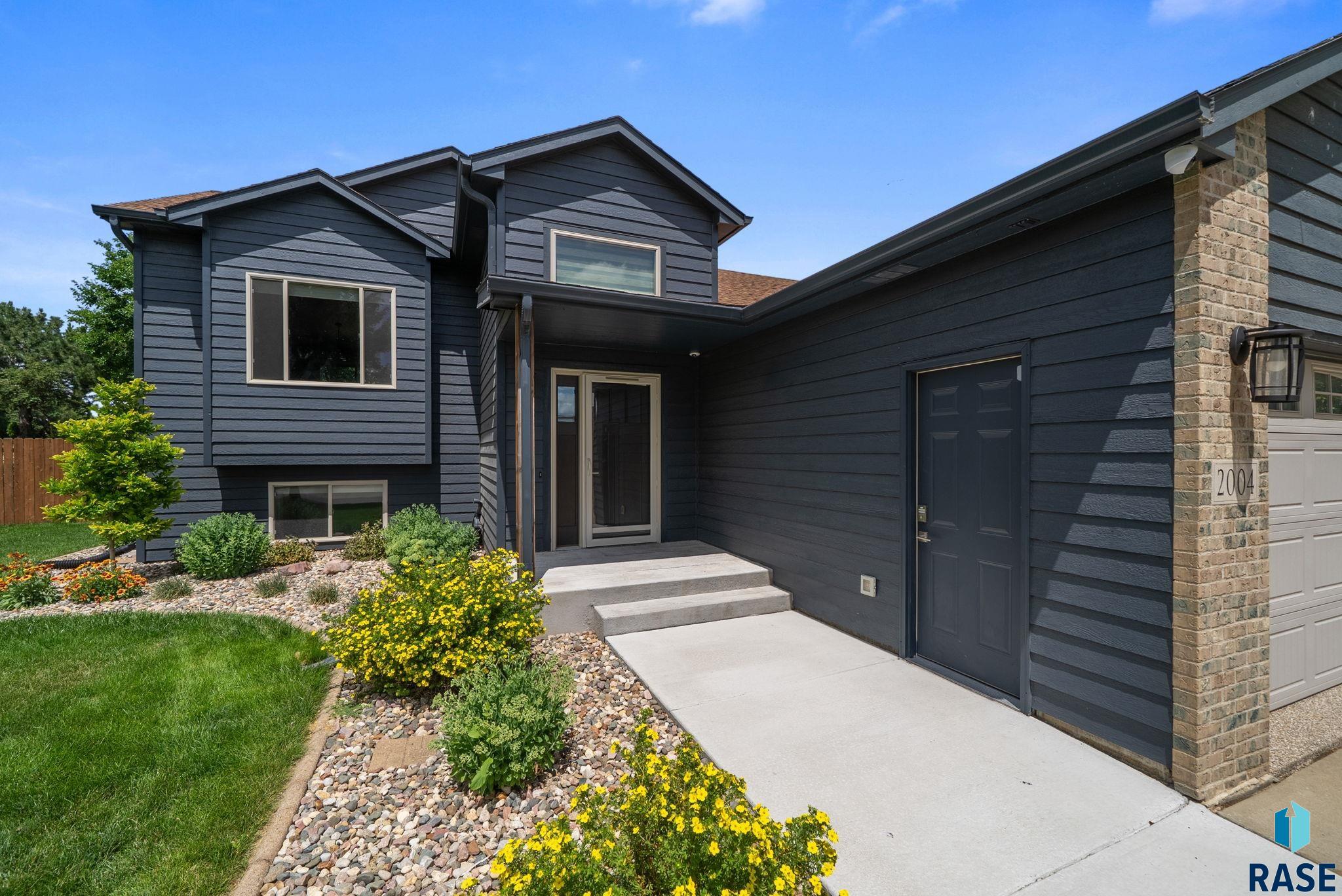 2004 E Briar Den Ct
