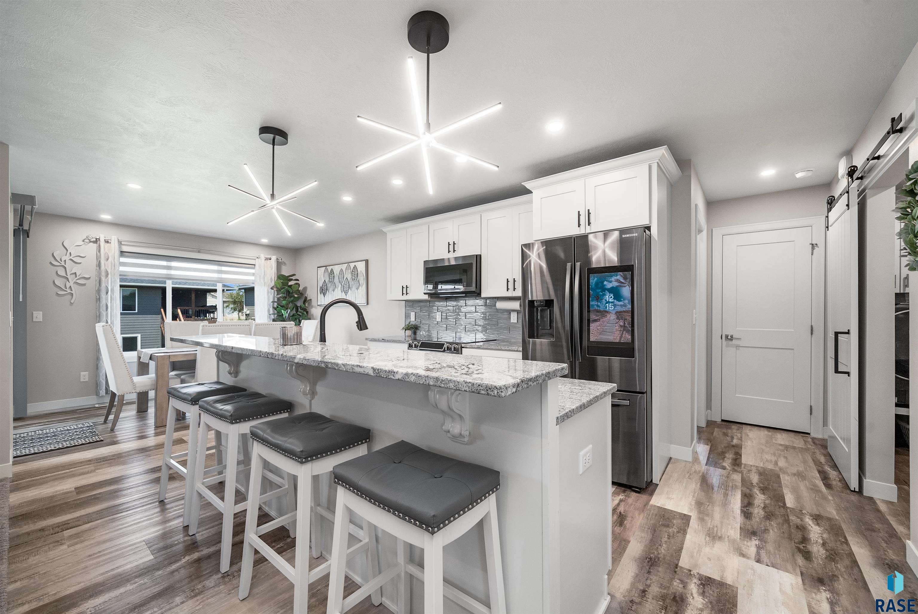 3809 S Home Plate Ave