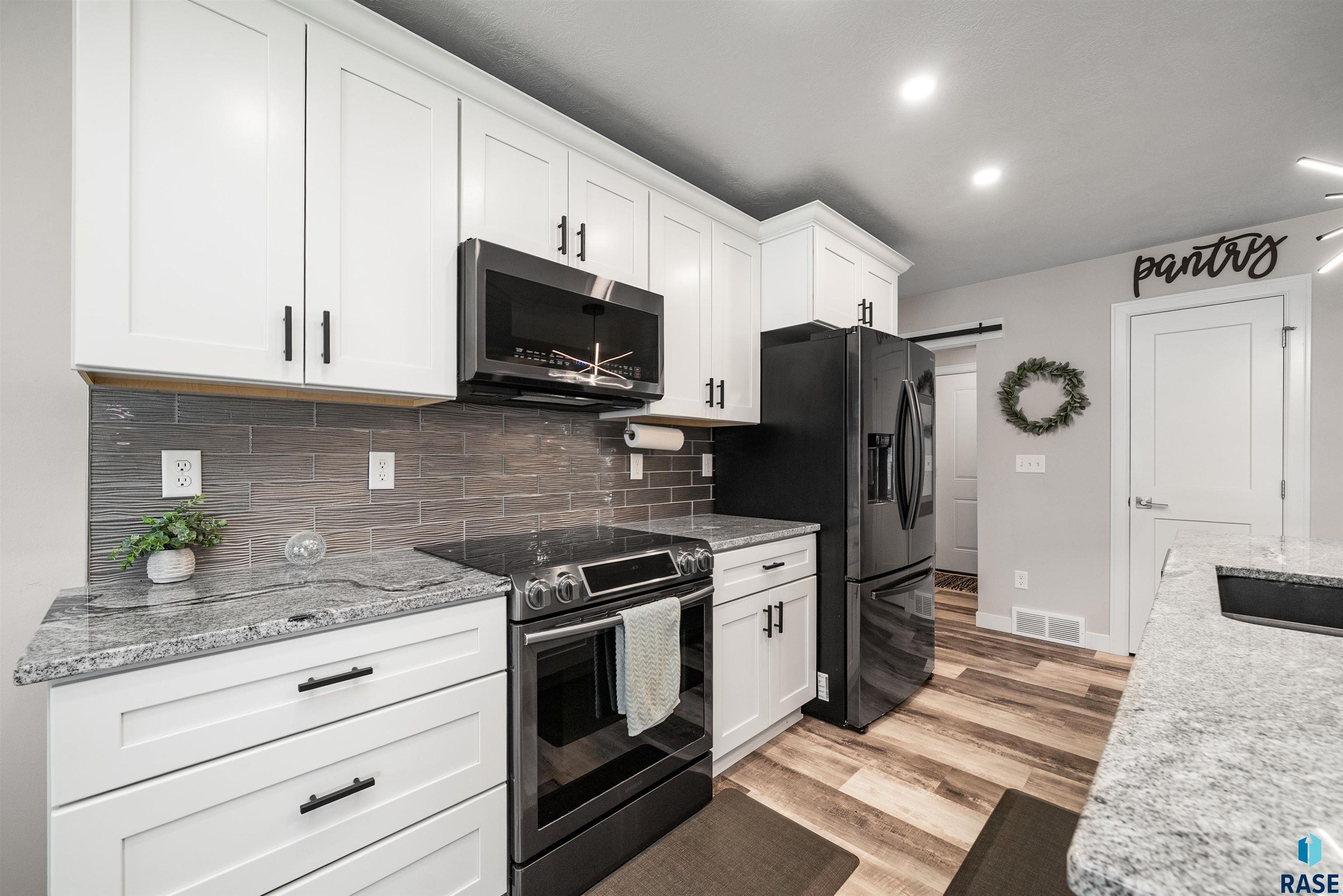 3809 S Home Plate Ave