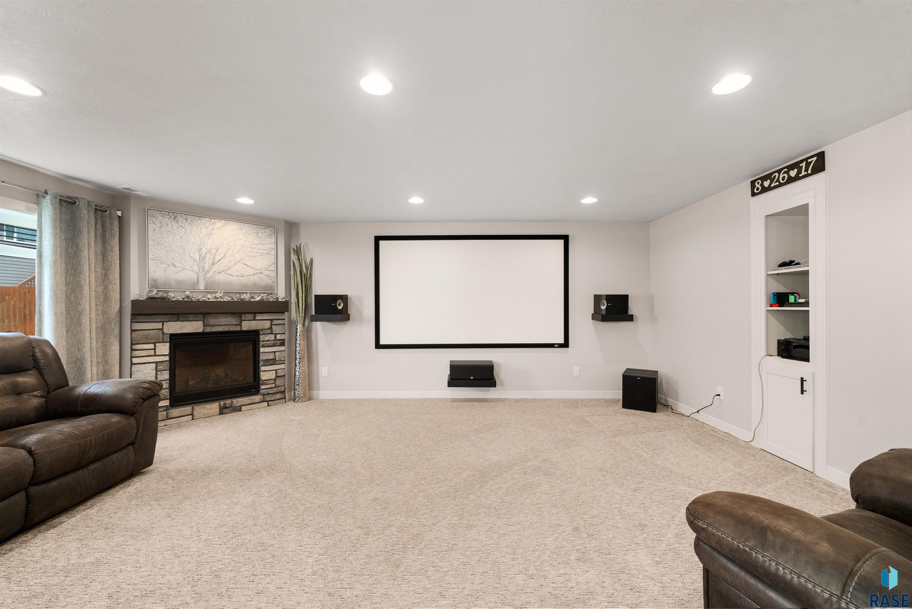 3809 S Home Plate Ave