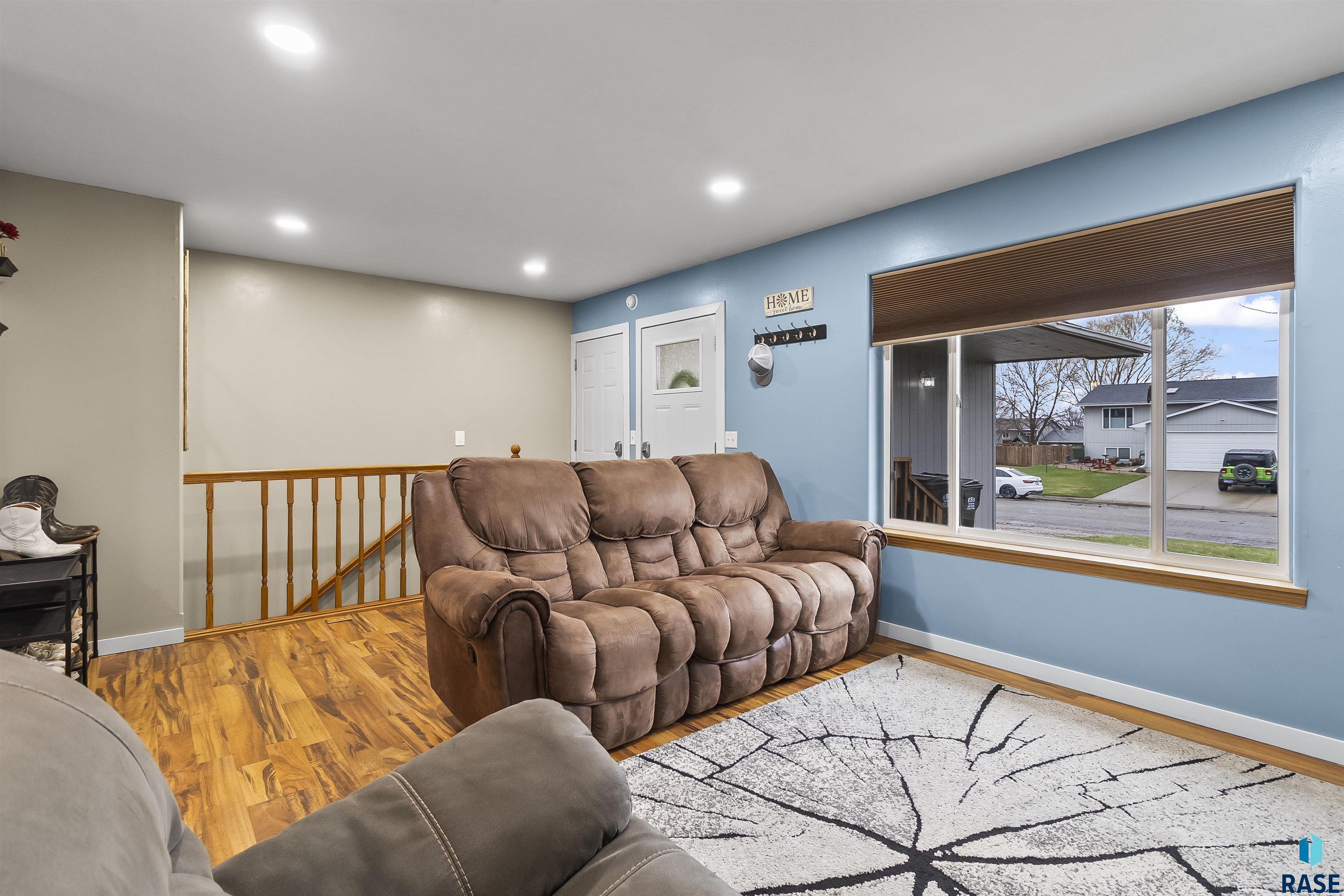 204 N Steven St