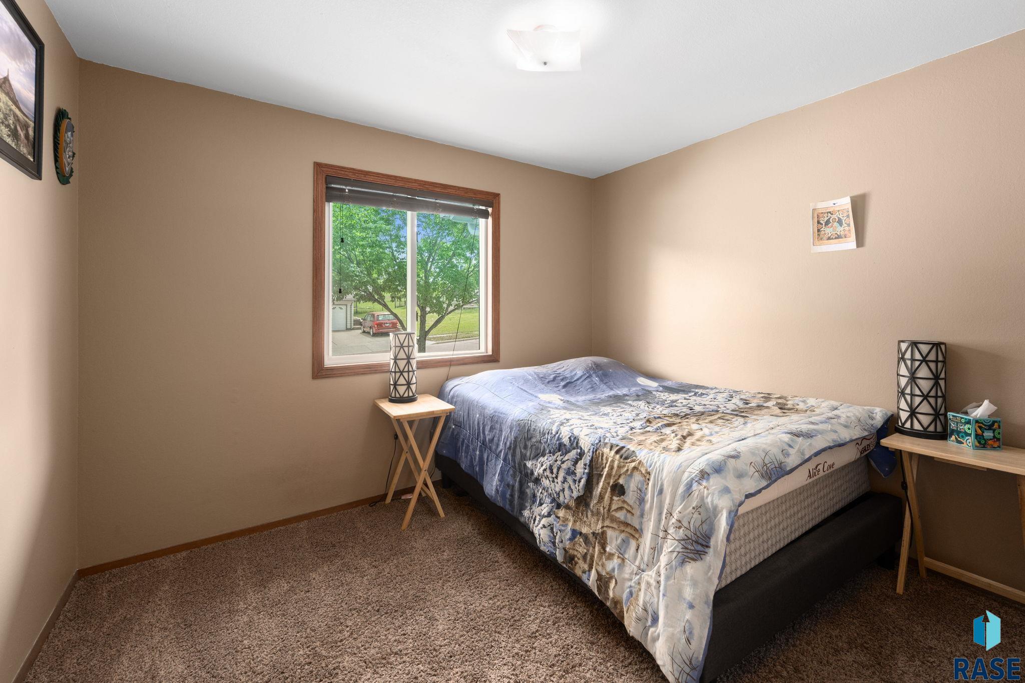 2104 E Tricia Ln