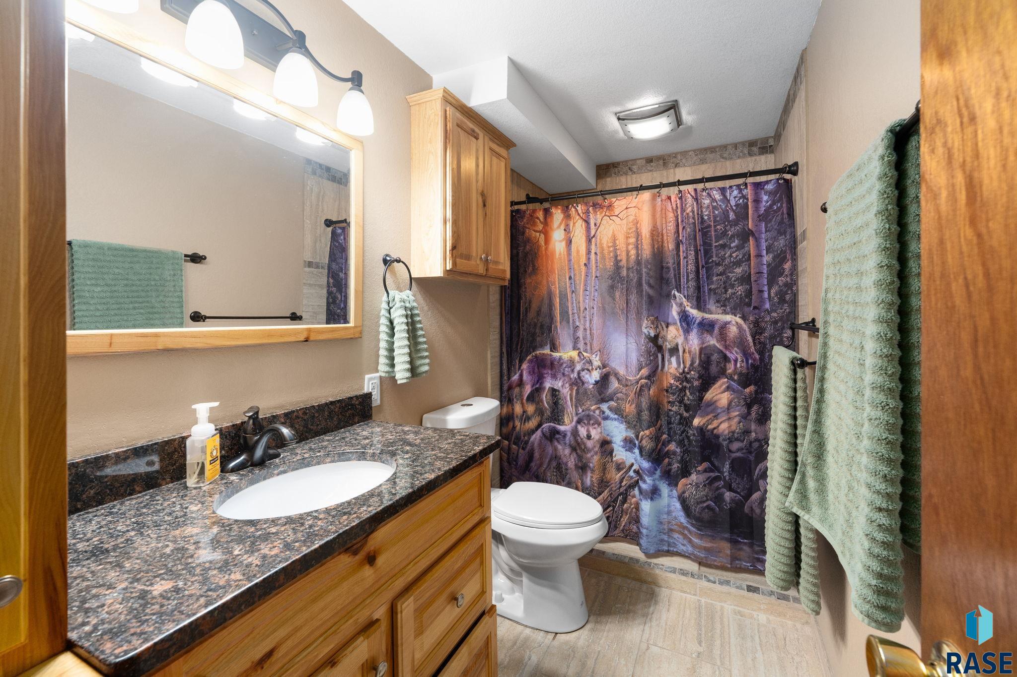 2104 E Tricia Ln