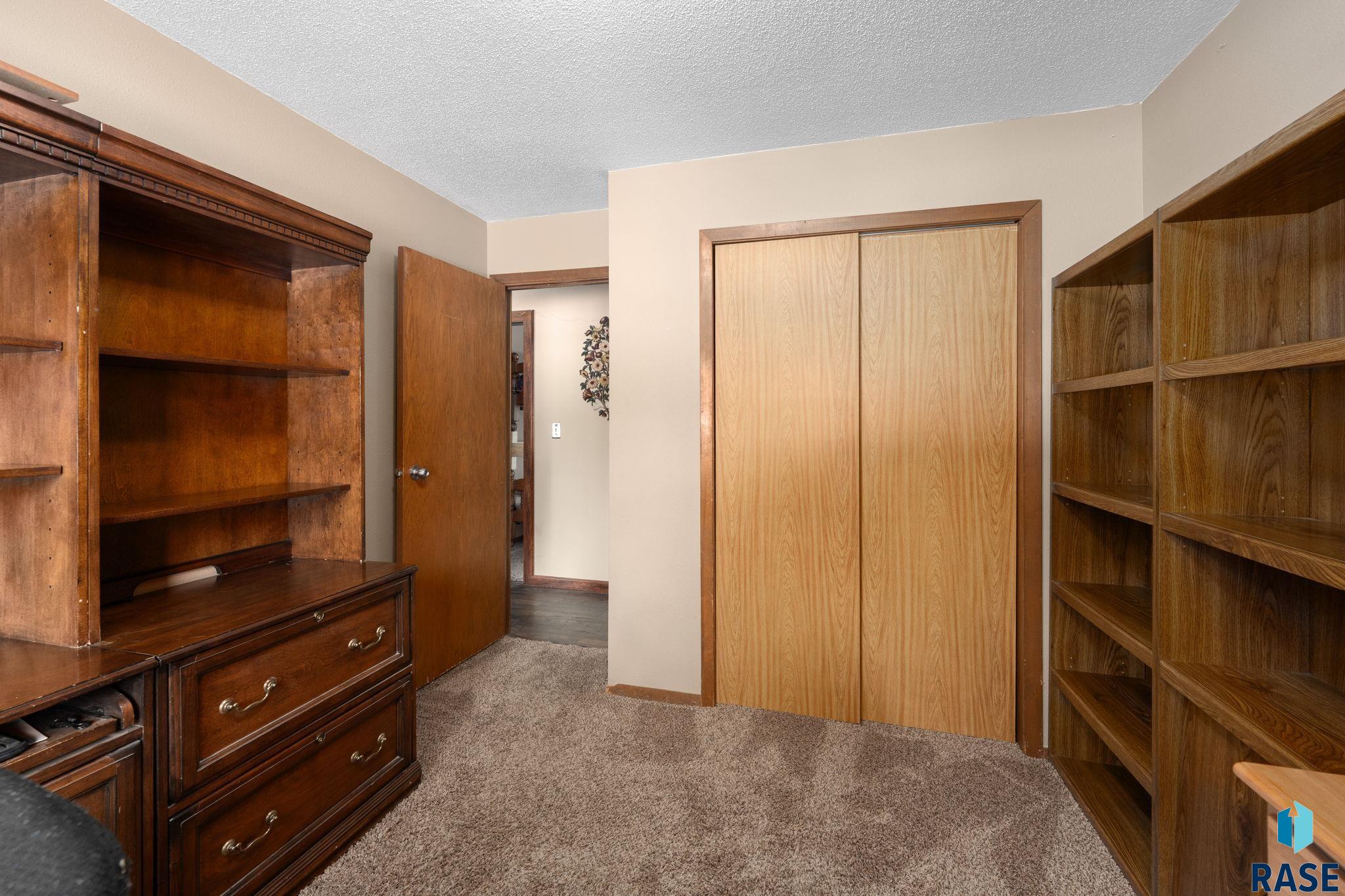 2104 E Tricia Ln