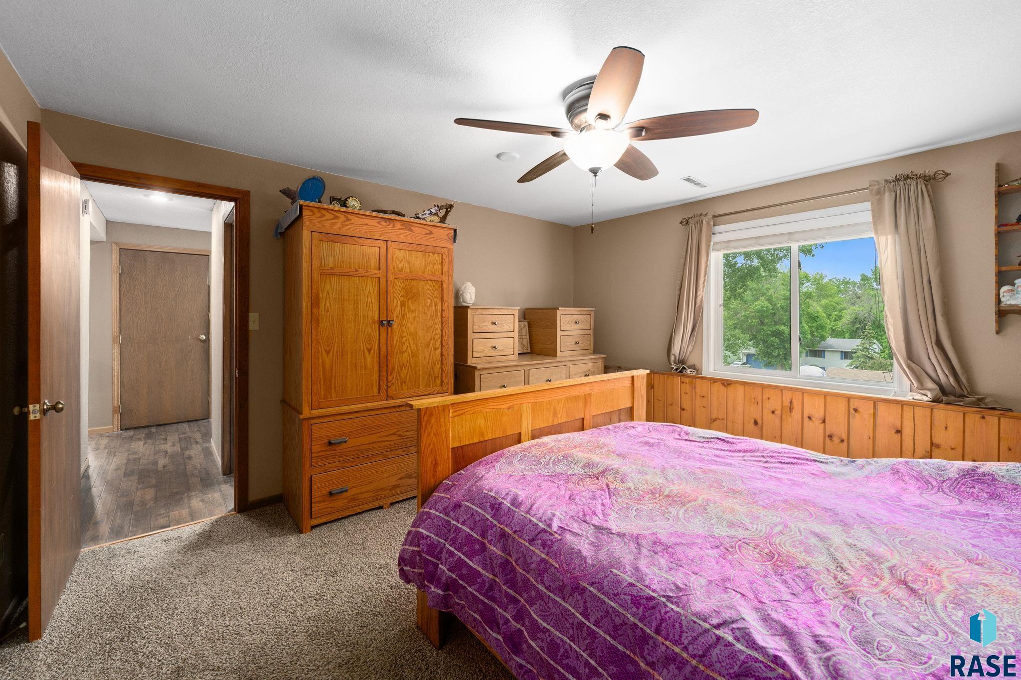 2104 E Tricia Ln