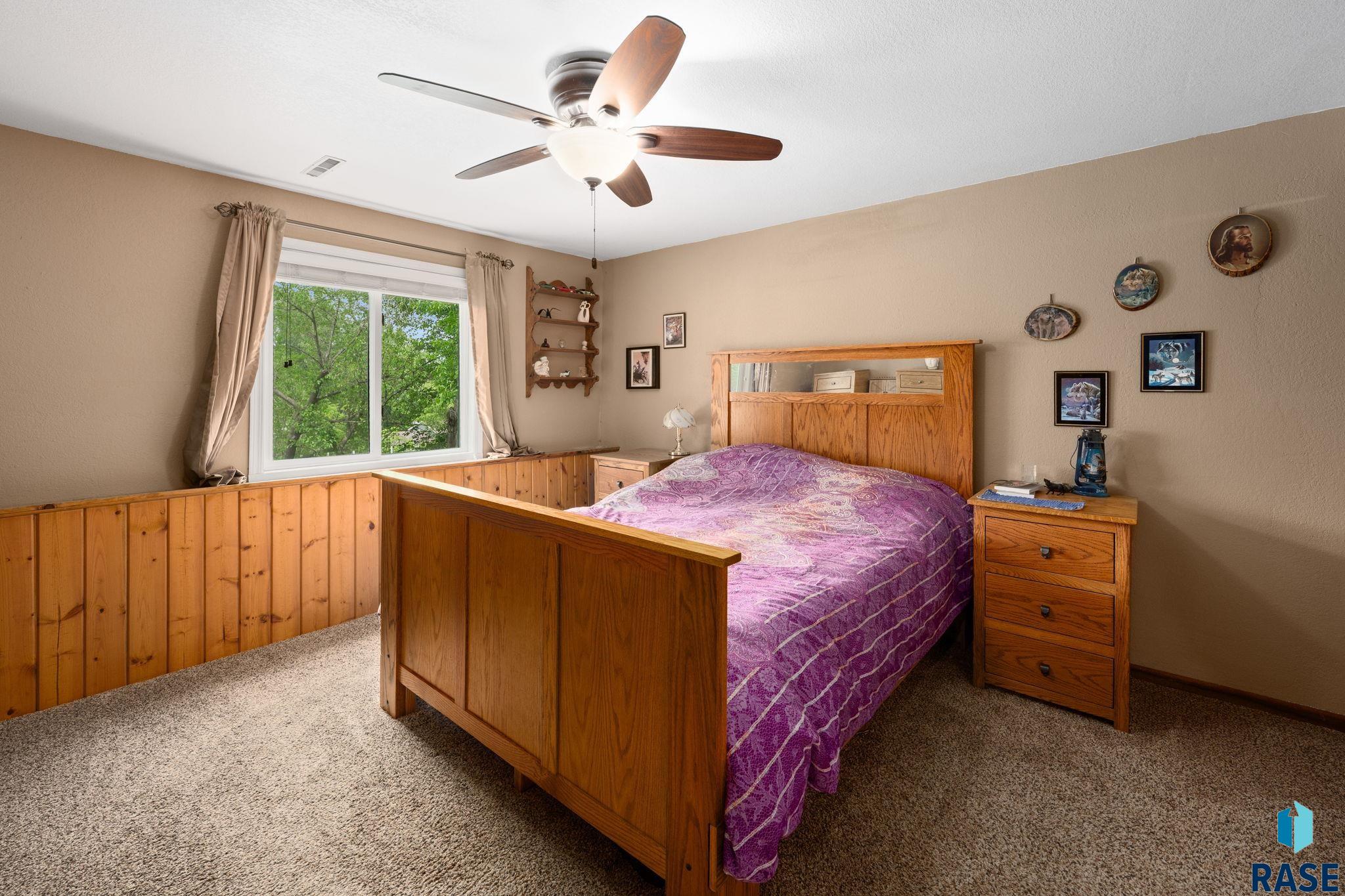 2104 E Tricia Ln