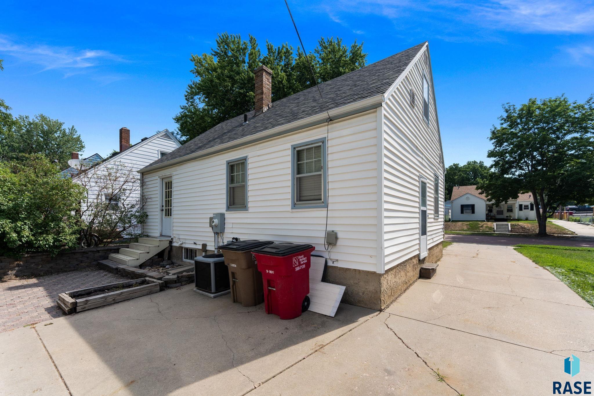 317 N Grange Ave