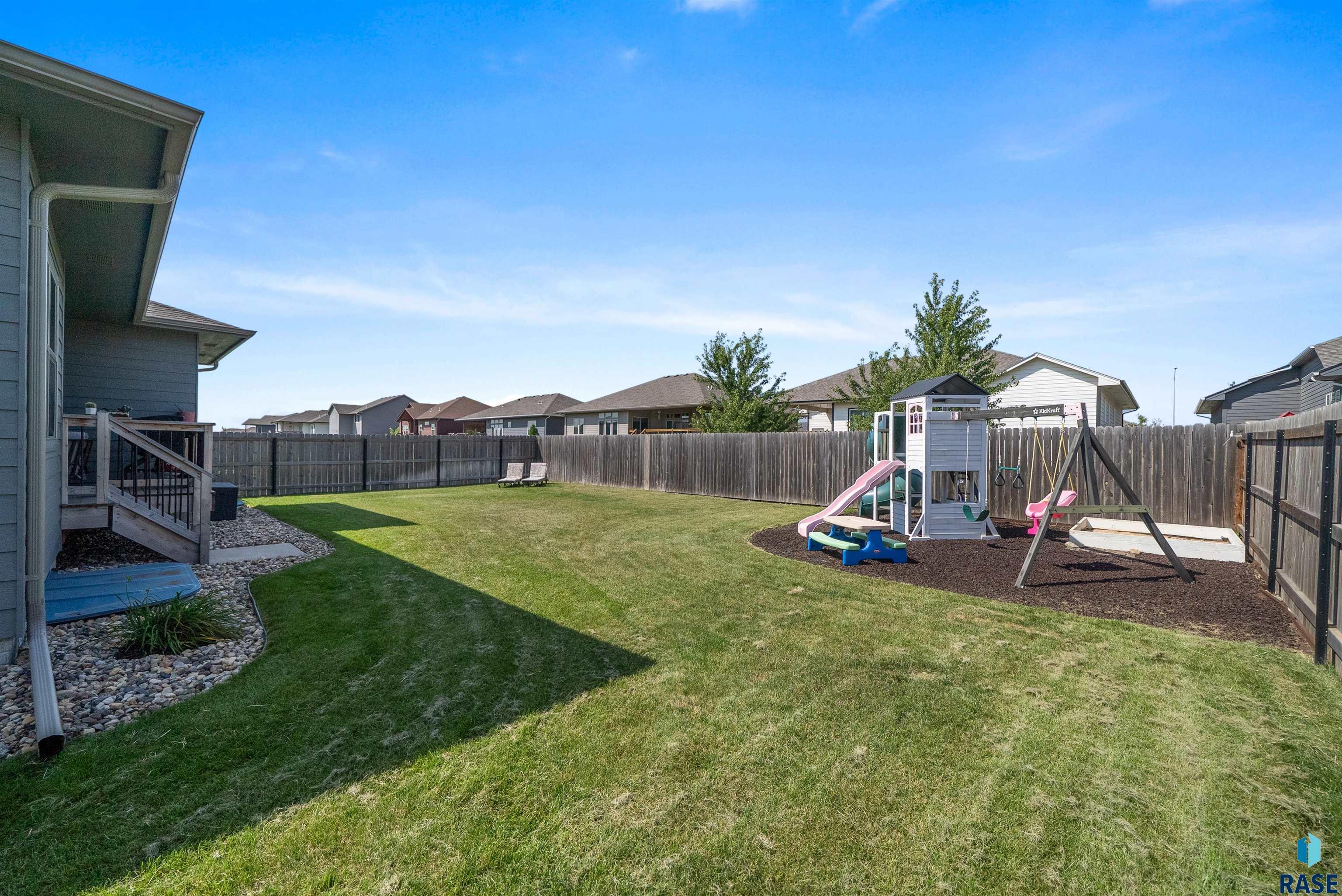 3616 E Sage Grass St