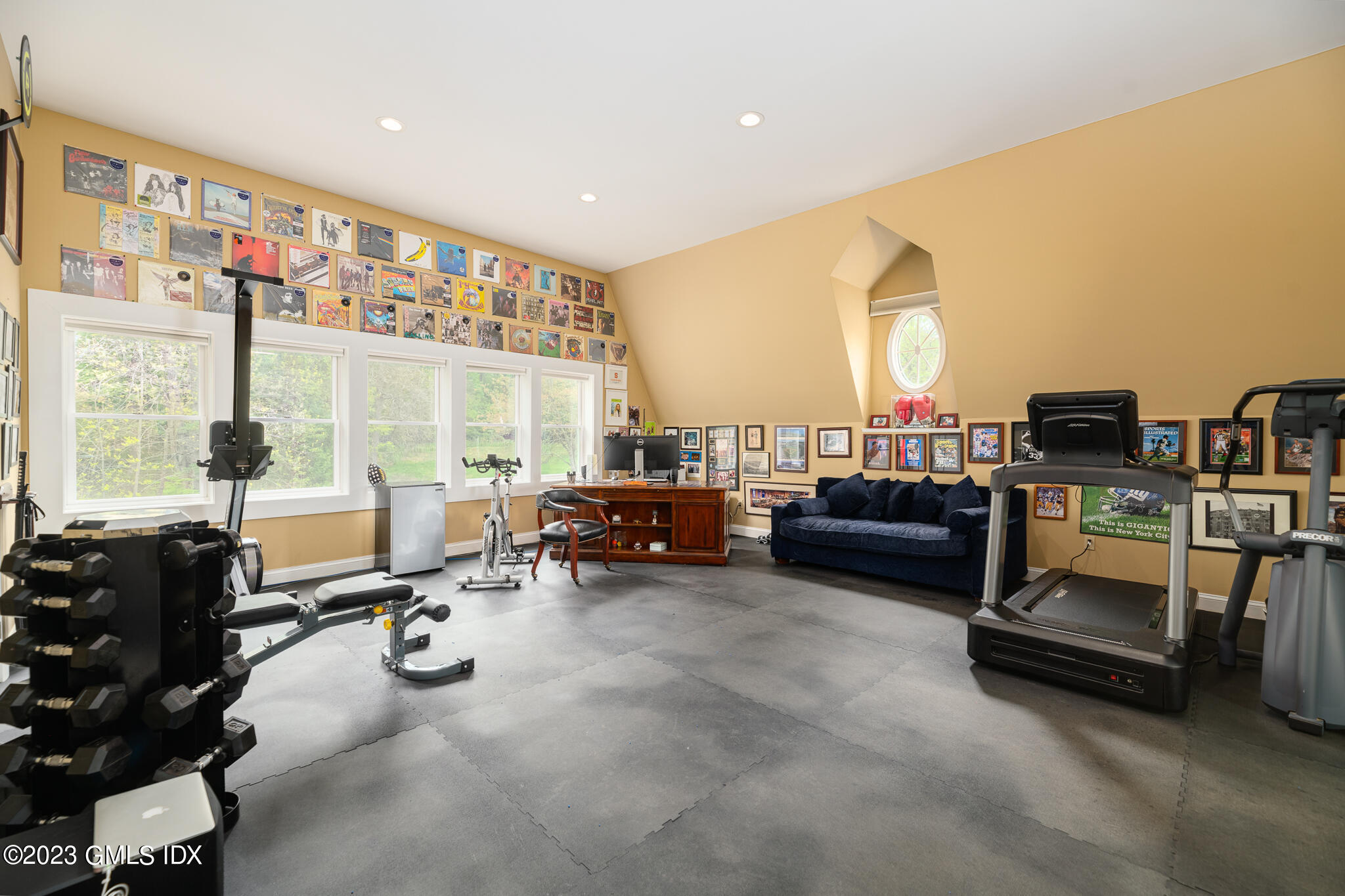 23 Hillcrest Park Road