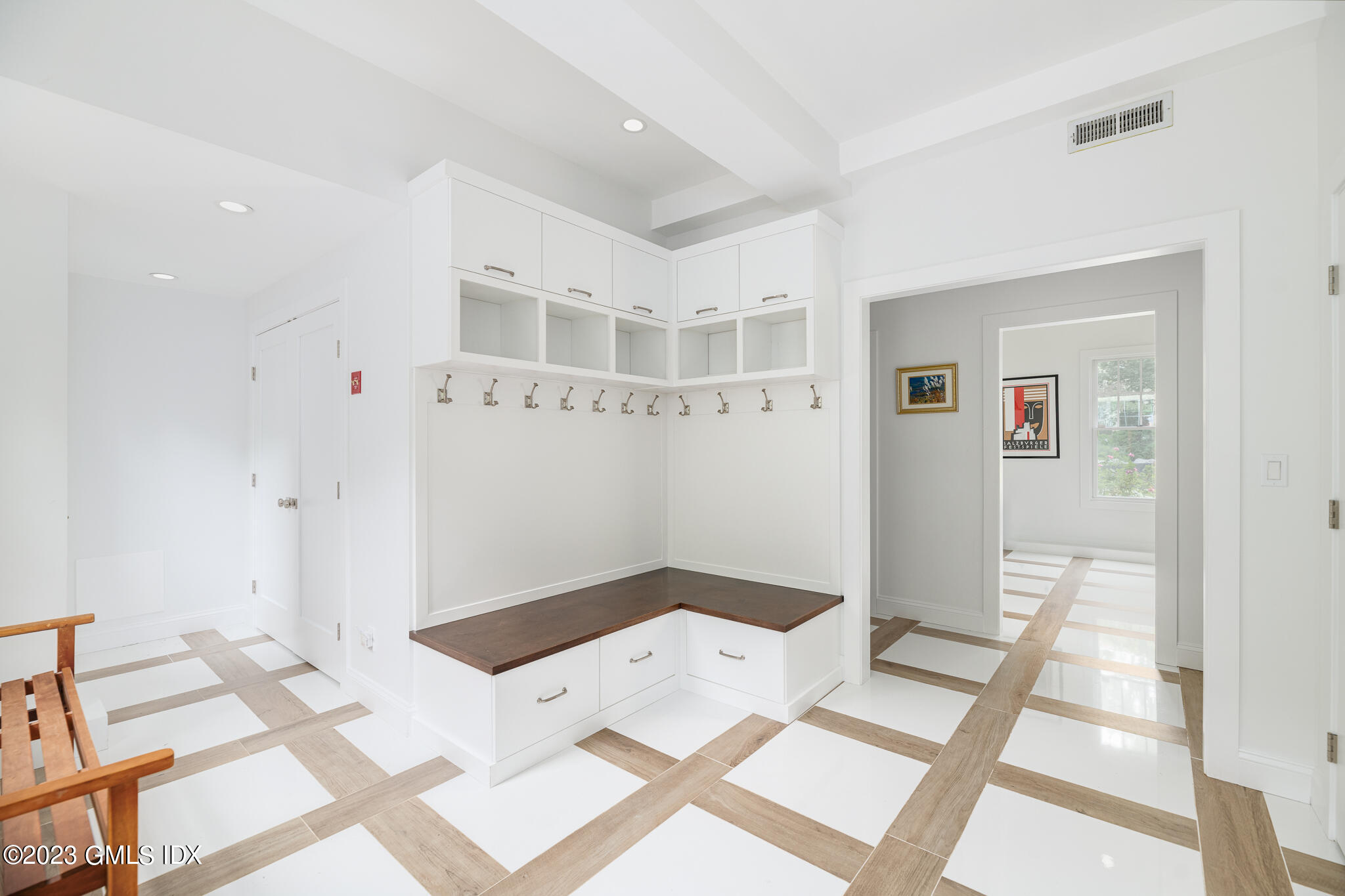 23 Hillcrest Park Road