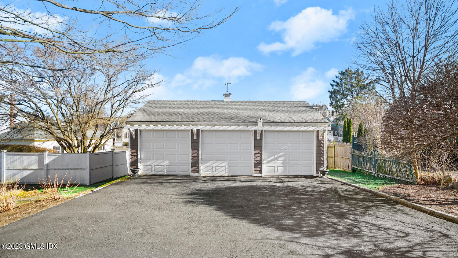 16 Division Street, B