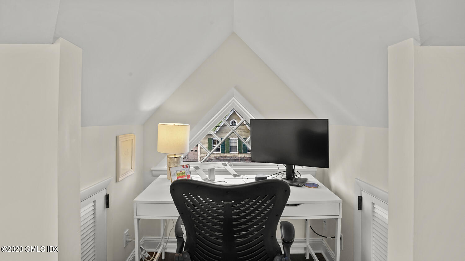 16 Division Street, B