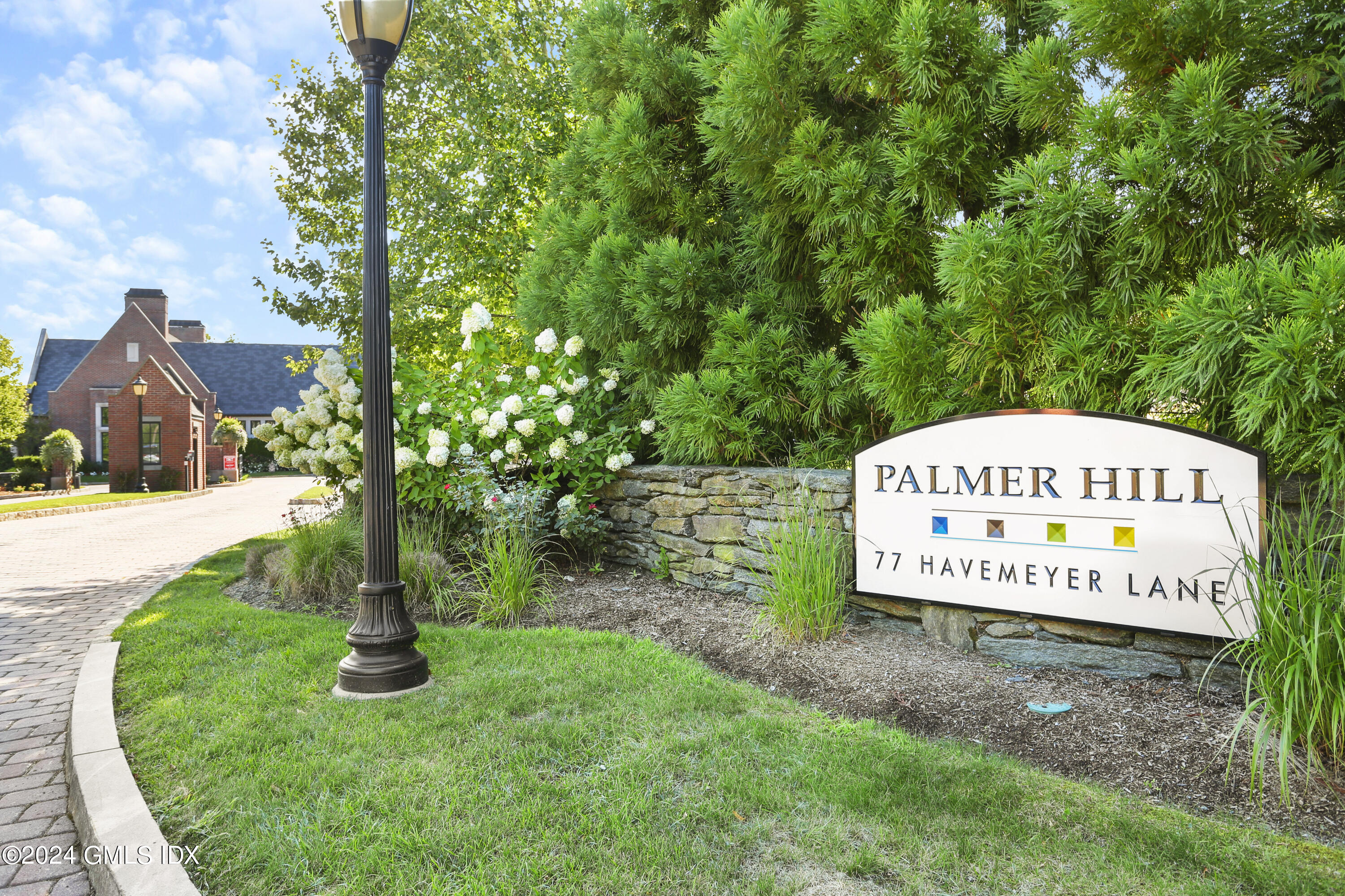 77 Havemeyer Lane, 31