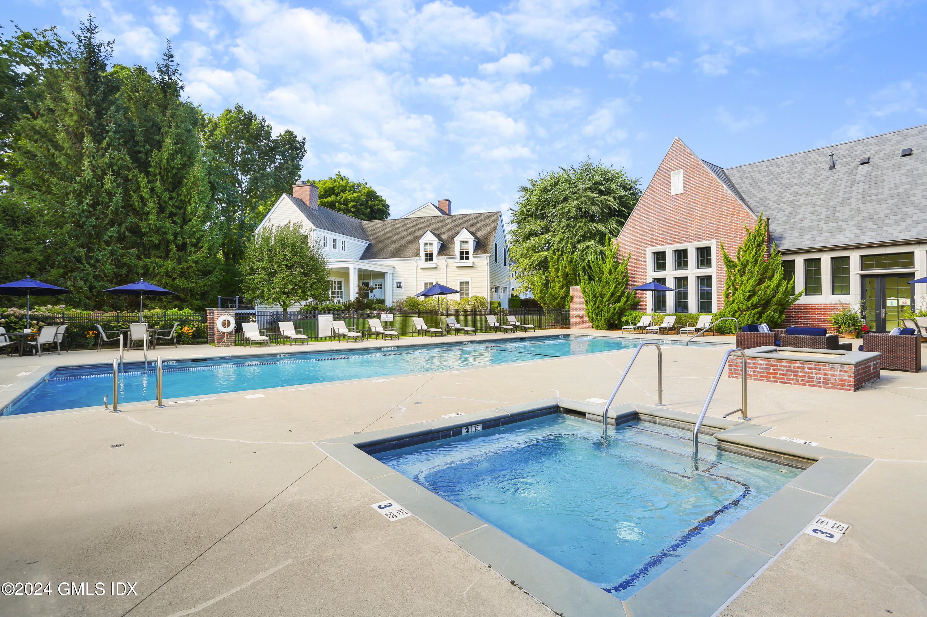 77 Havemeyer Lane, 31