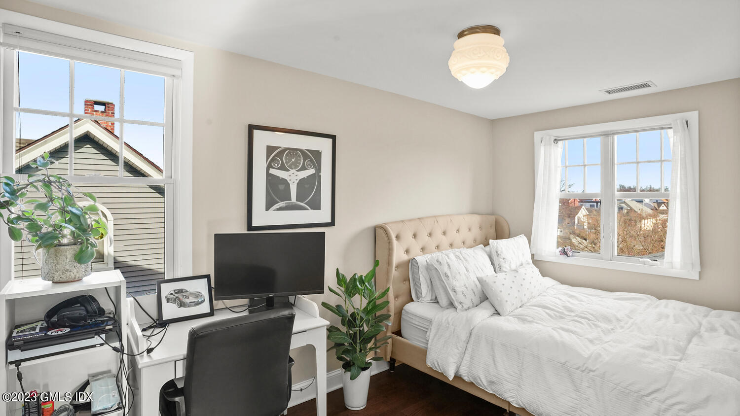 16 DIVISION Street, B