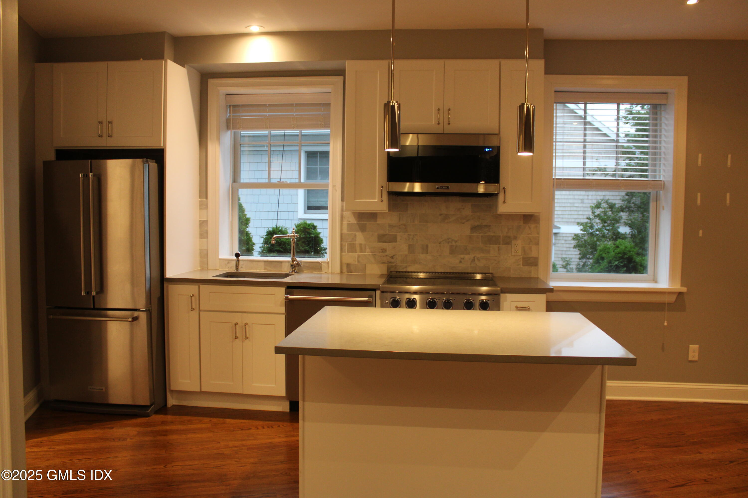 97 Bruce Park Avenue, 2A