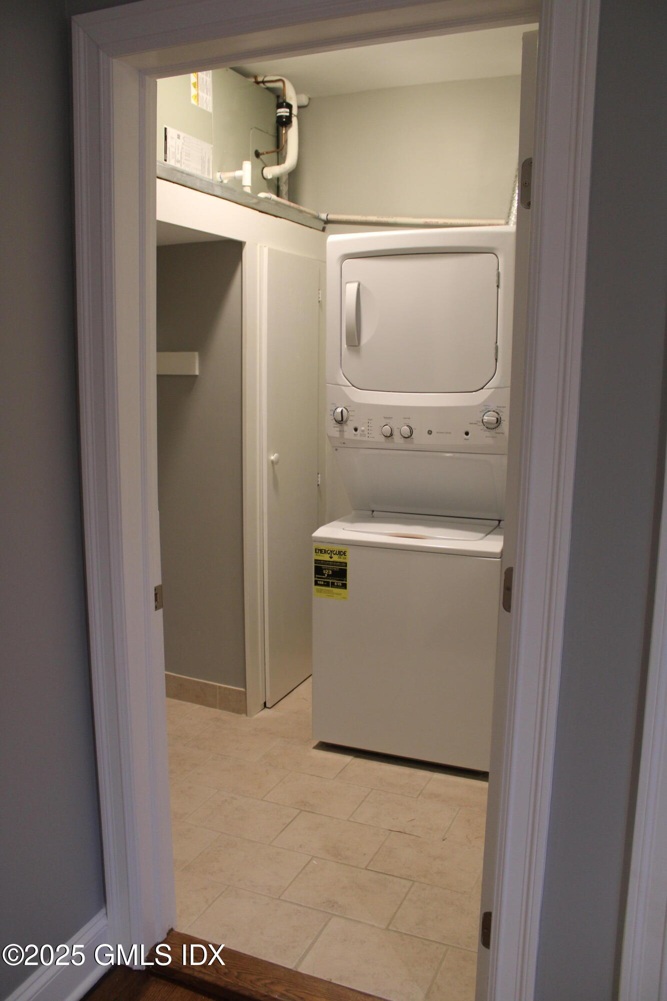 97 Bruce Park Avenue, 2A