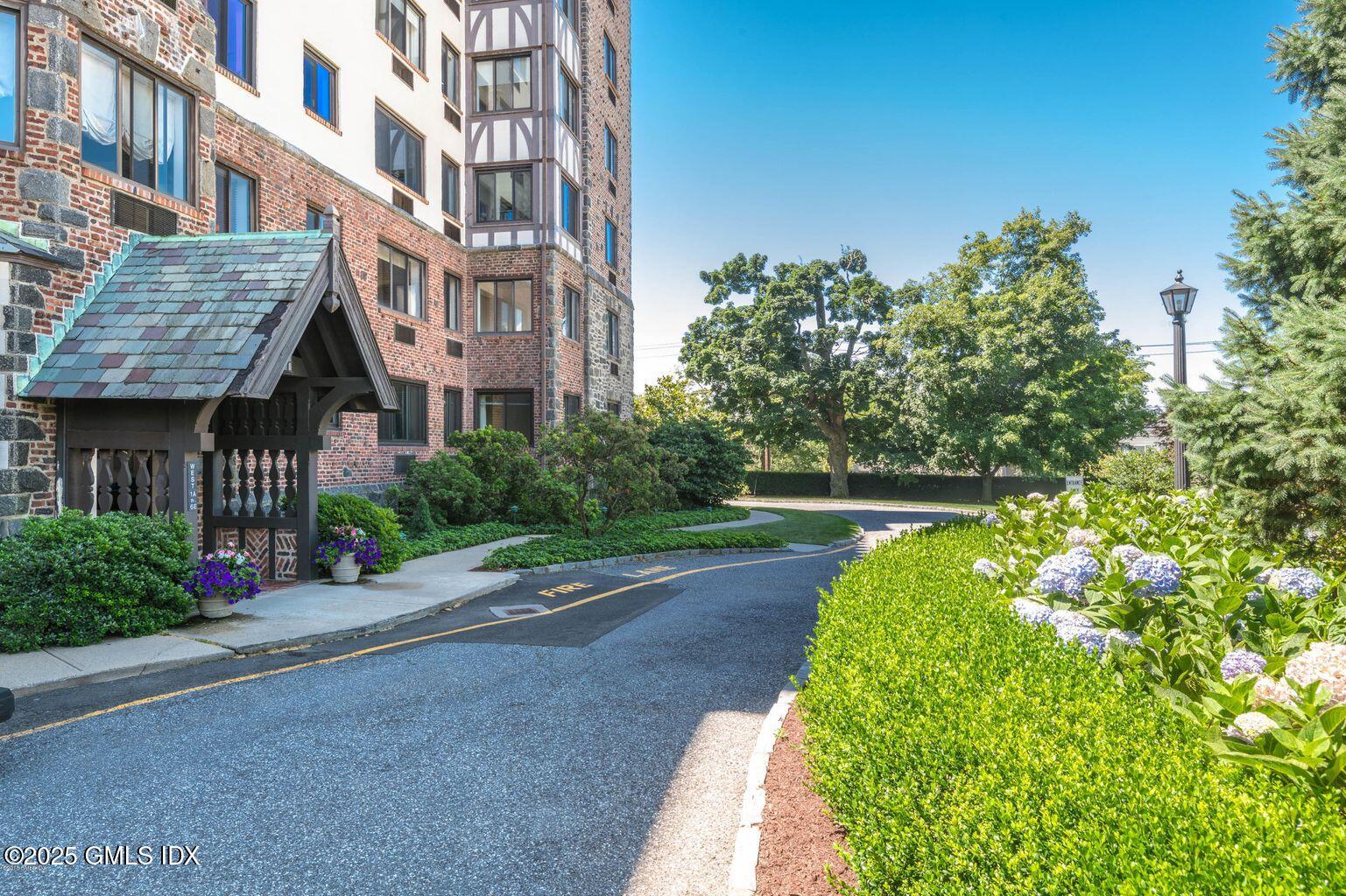 47 Lafayette Place, 4D