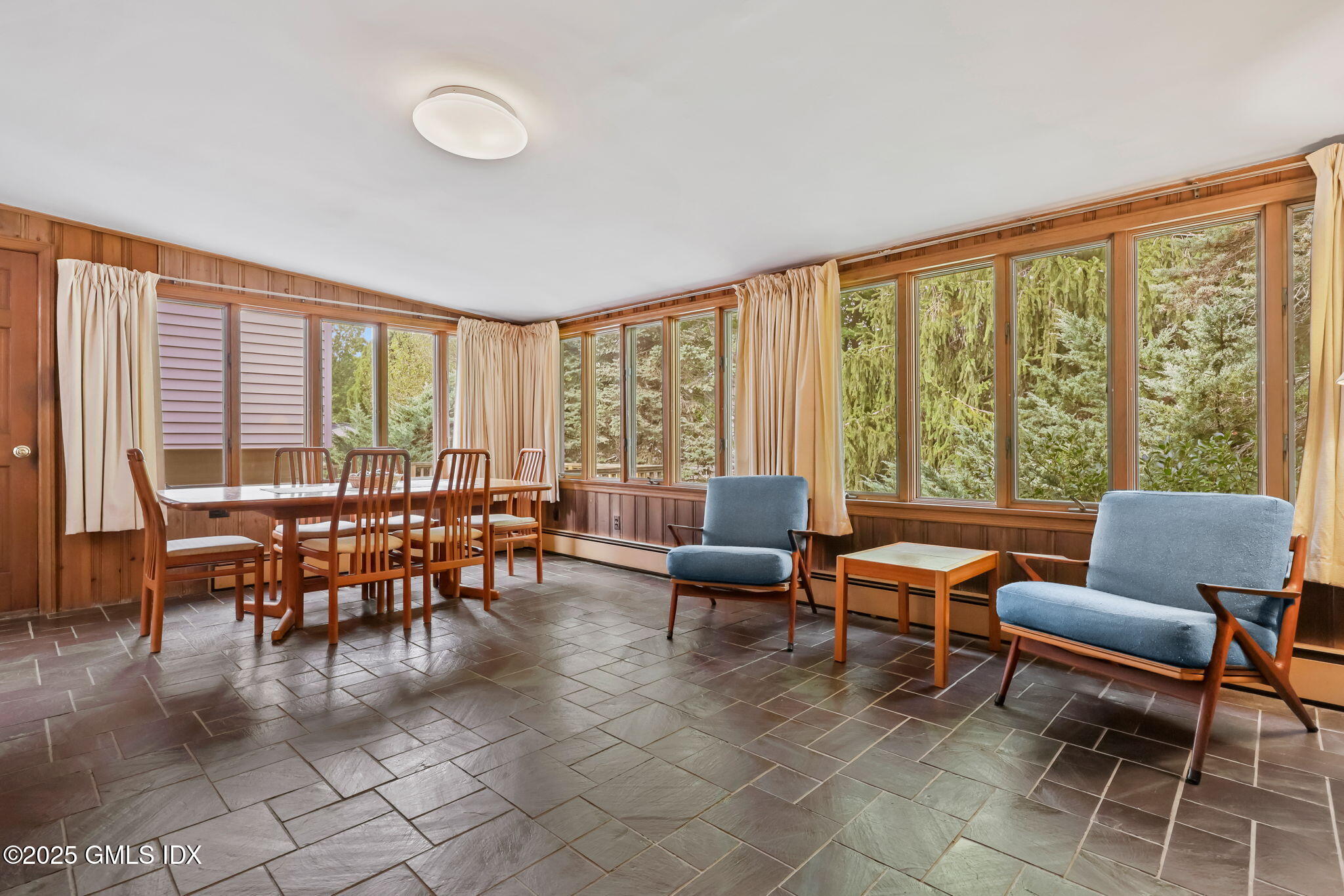 23 Silver Beech Road