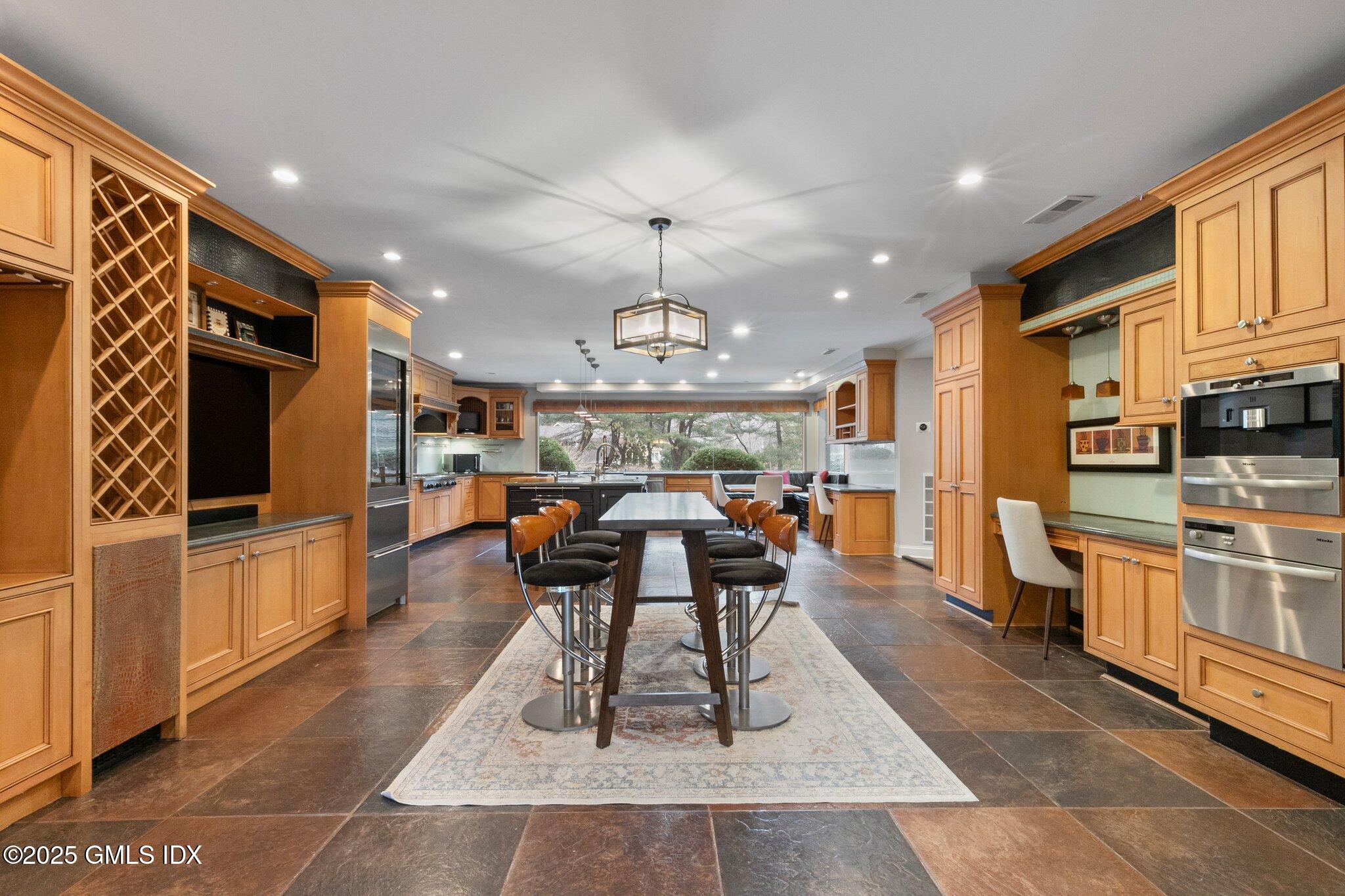 173 Stanwich Road
