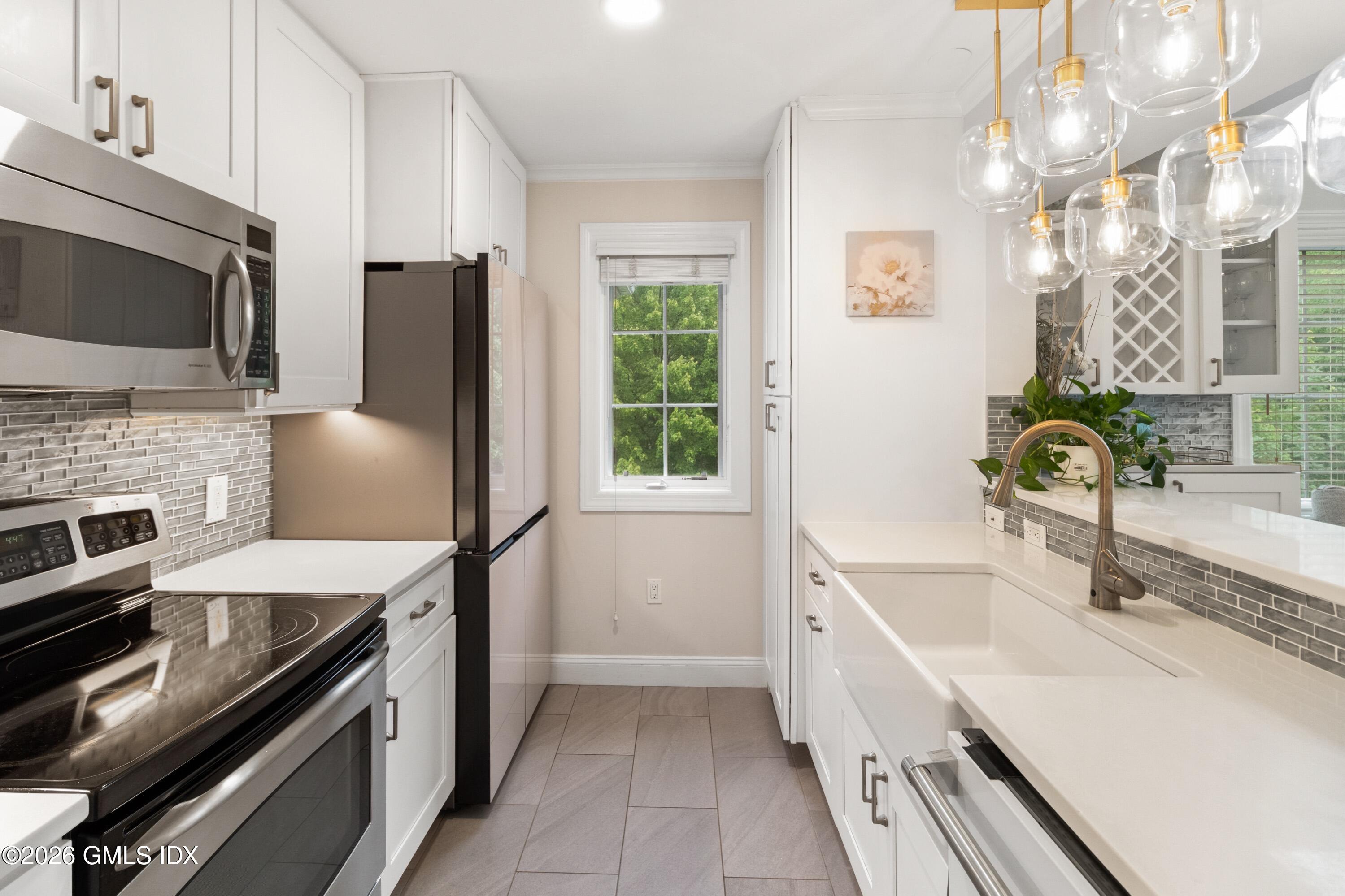 2 Homestead Lane 407