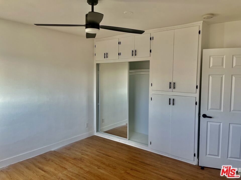 3824 KEYSTONE Avenue 5