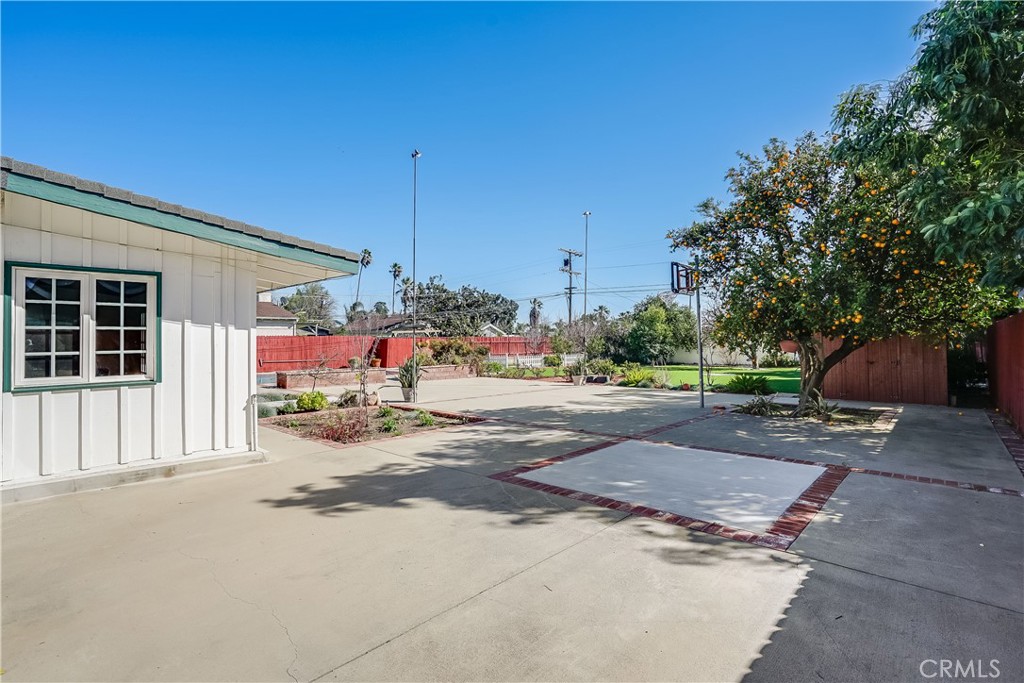 17342 San Fernando Mission Boulevard