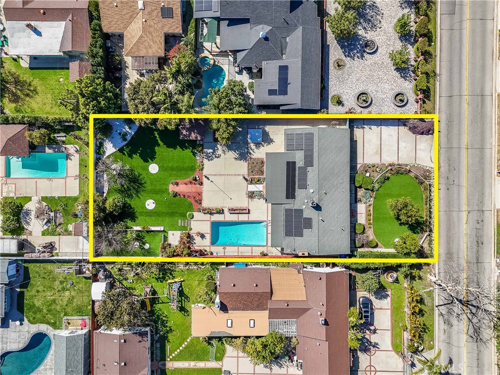 17342 San Fernando Mission Boulevard